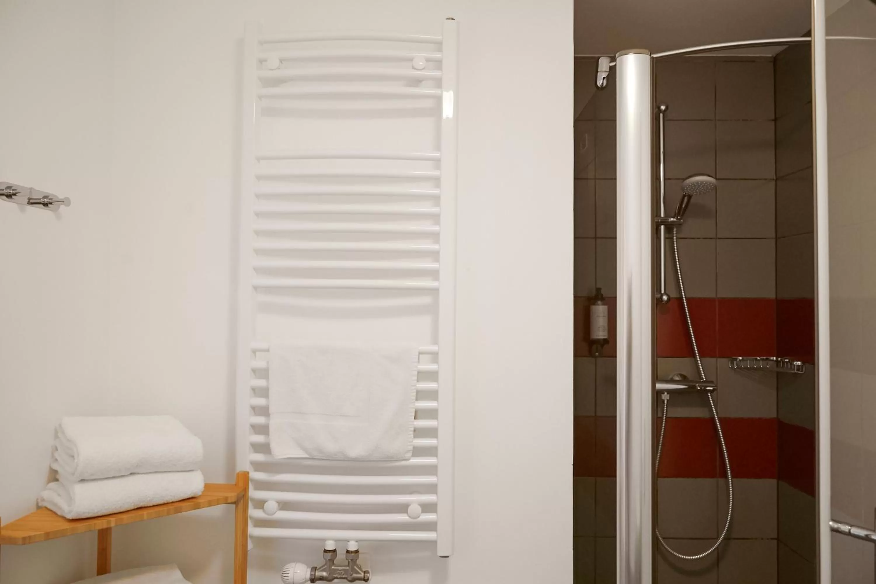 Bathroom in Tulip Inn Massy Palaiseau - Residence