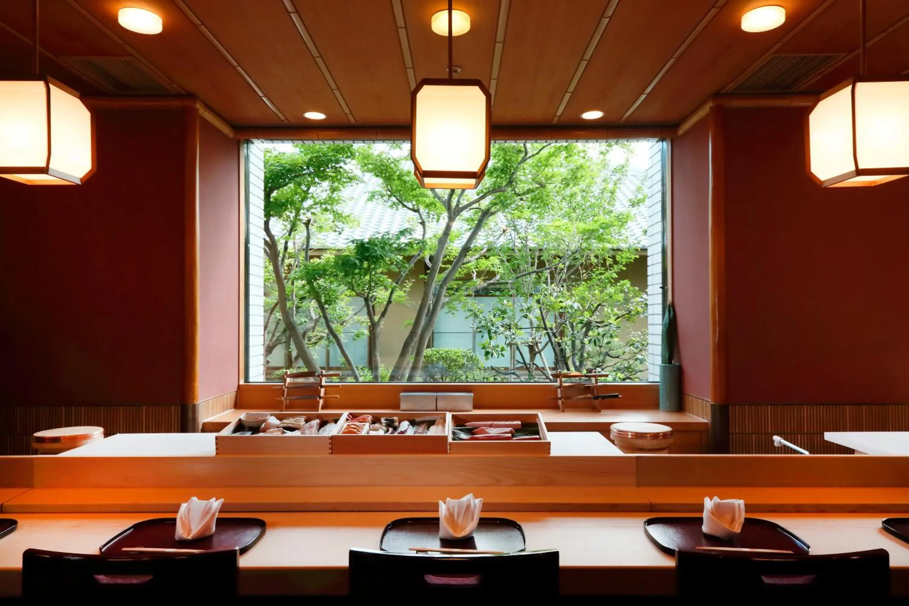 Restaurant/places to eat in Hotel Okura Kobe