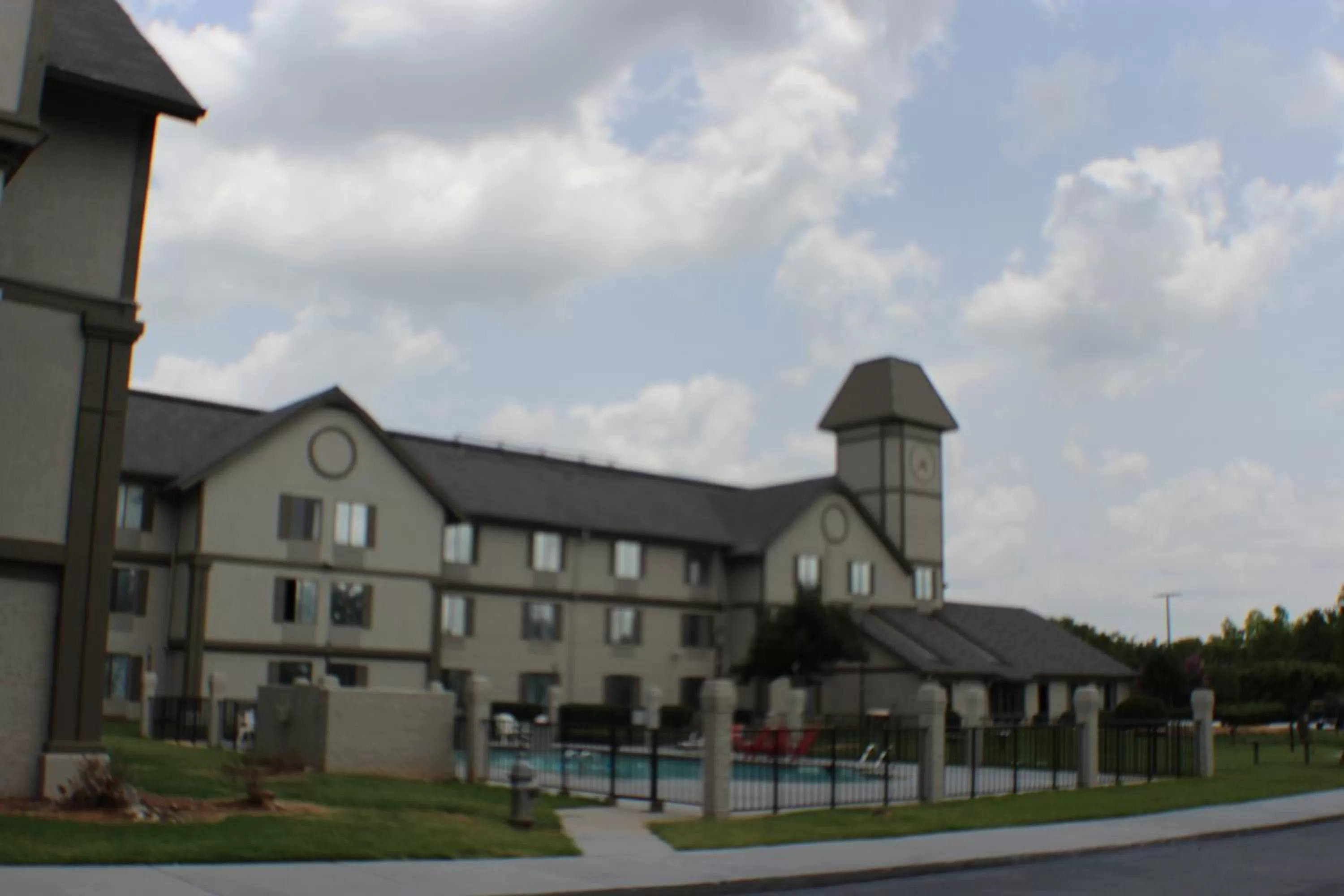 Property building in Araamda Inn