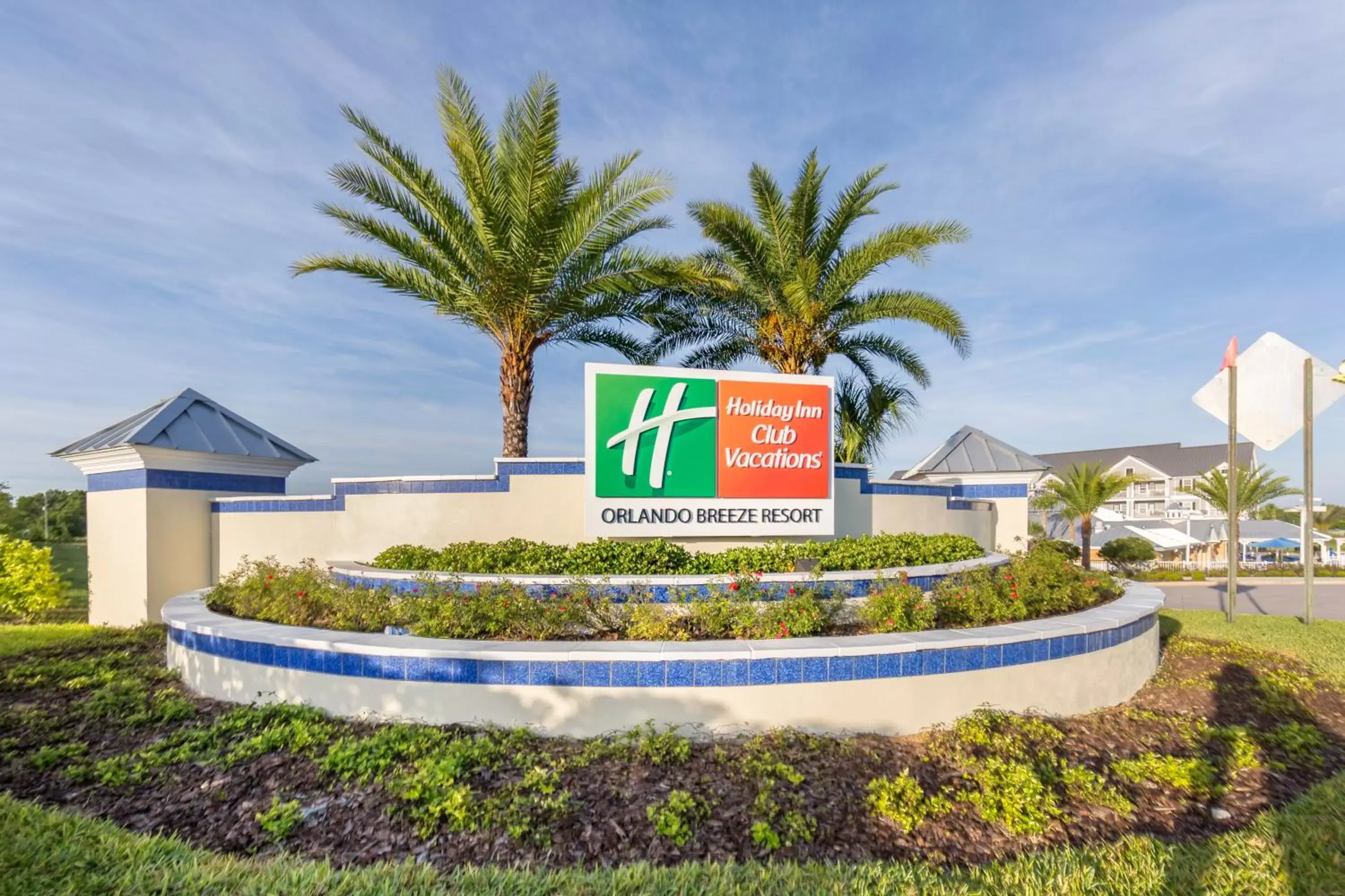 Property building, Property Logo/Sign in Holiday Inn Club Vacations - Orlando Breeze Resort, an IHG Hotel