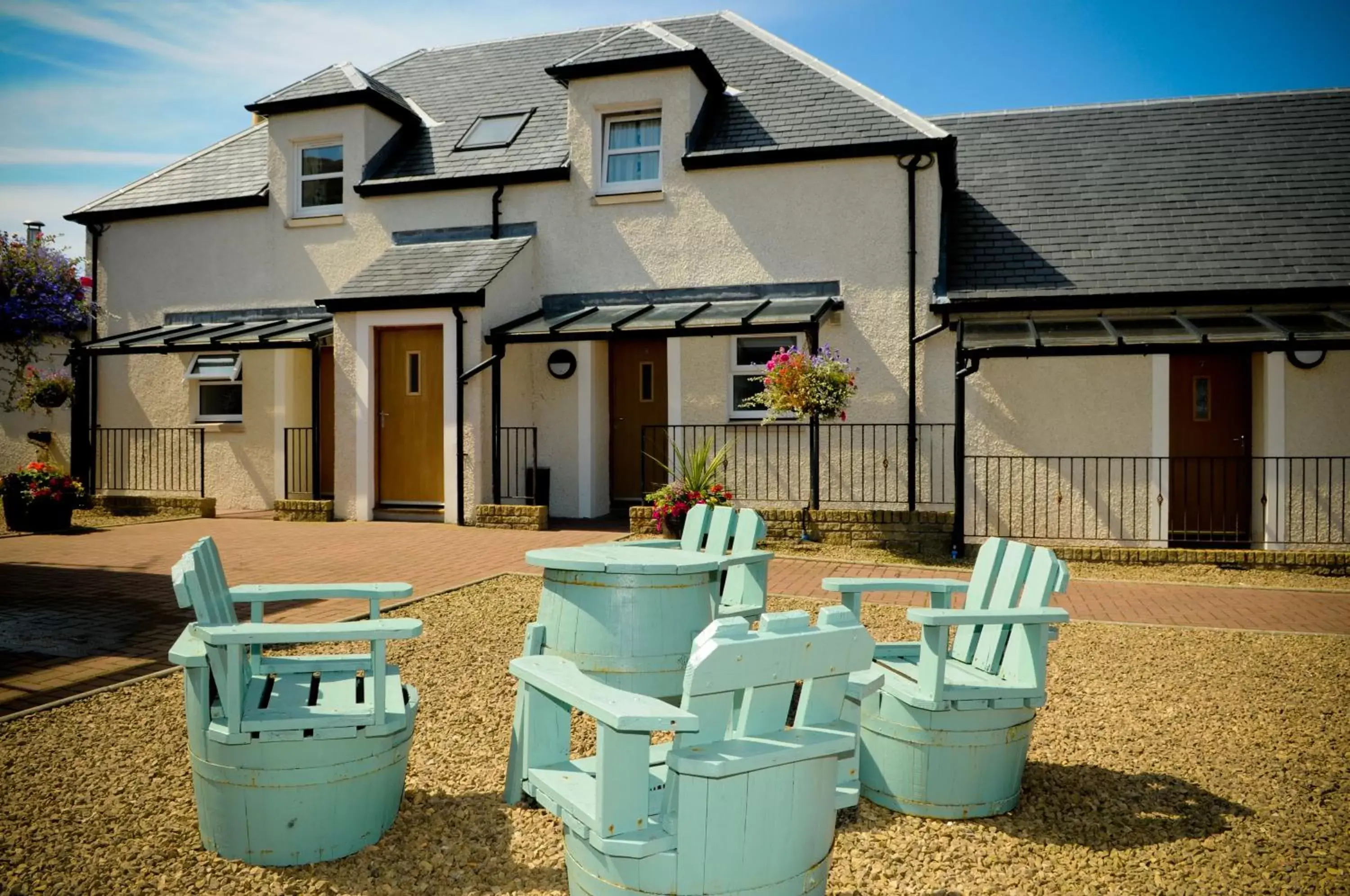 Patio, Property Building in Woodland Bay Hotel