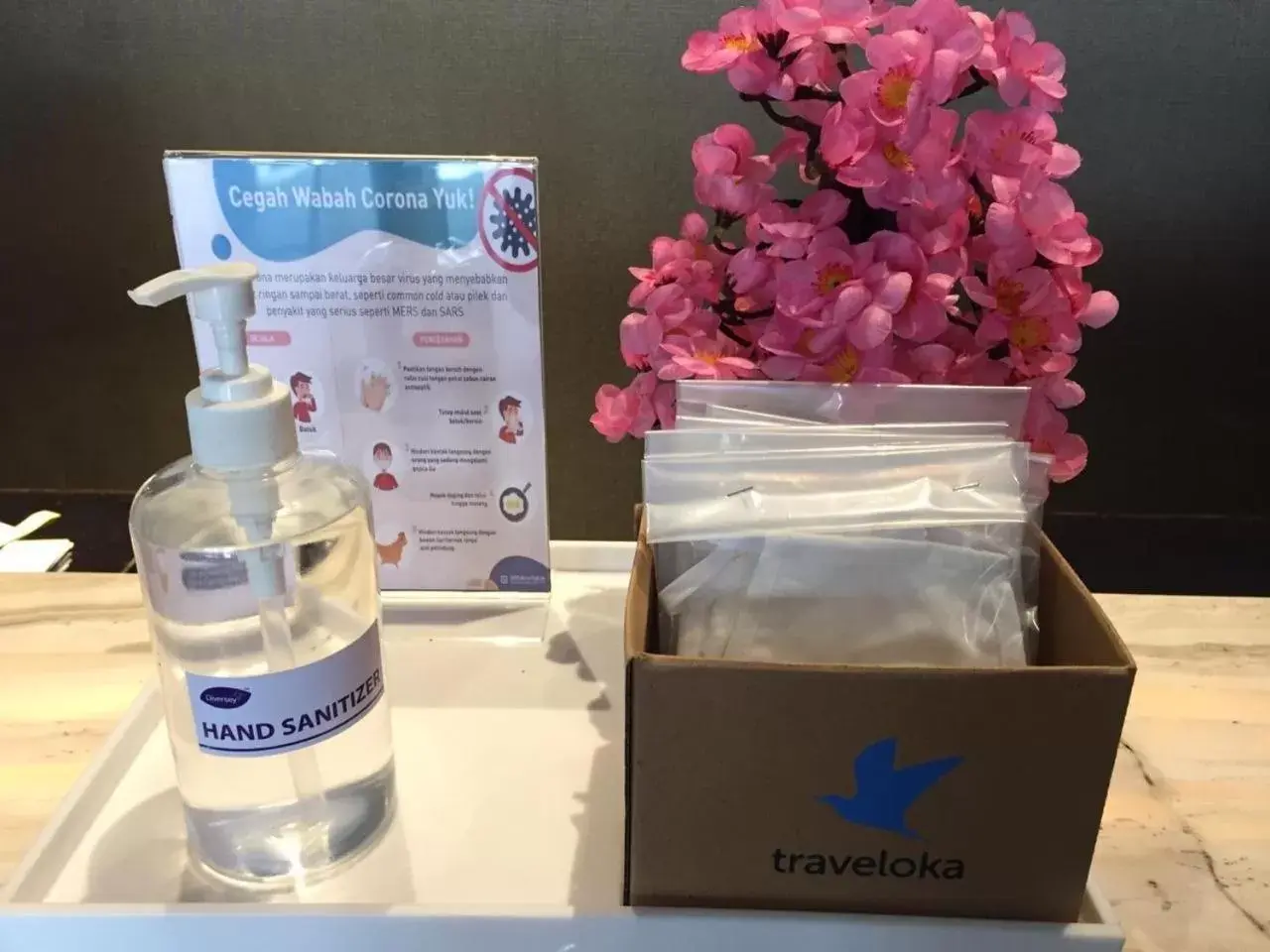 Property building in Zest Airport Jakarta by Swiss-Belhotel International Property building in Zest Airport Jakarta by Swiss-Belhotel International