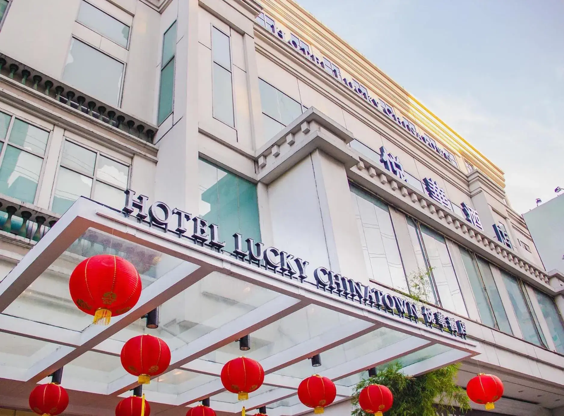 Property Building in Hotel Lucky Chinatown