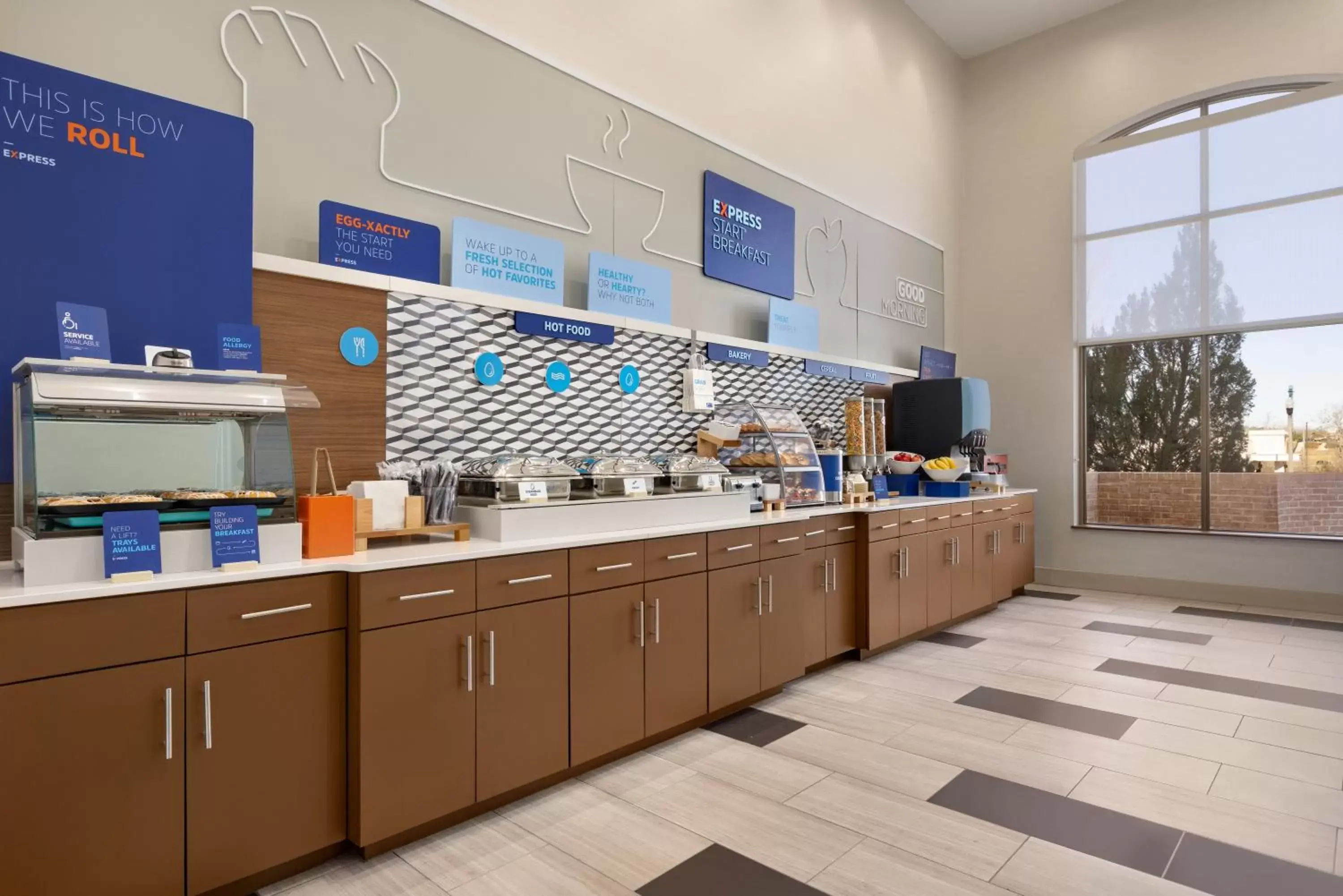 Coffee/tea facilities in Holiday Inn Express Hotel & Suites Opelika Auburn, an IHG Hotel