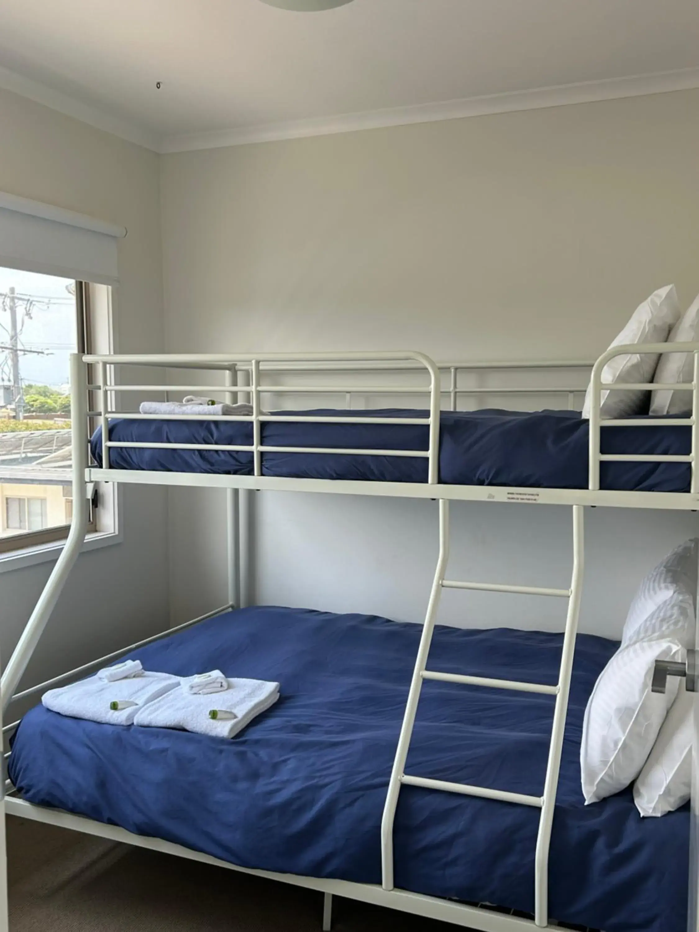 Bedroom, Bunk Bed in Portarlington Beach Motel