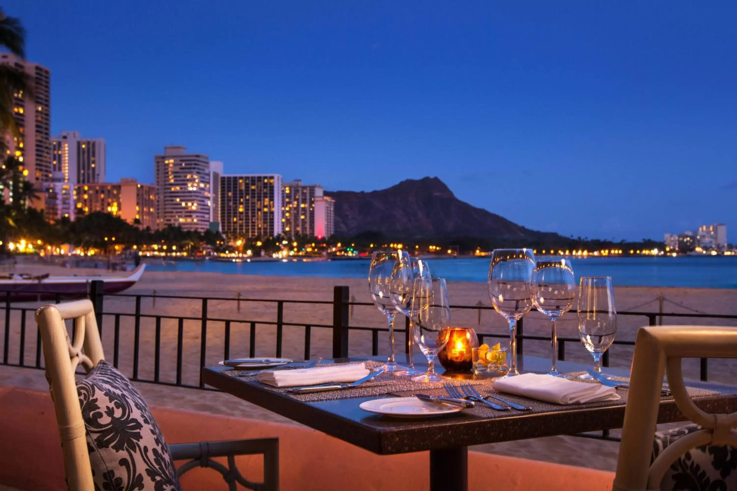 Restaurant/Places to Eat in The Royal Hawaiian, A Luxury Collection Resort, Waikiki