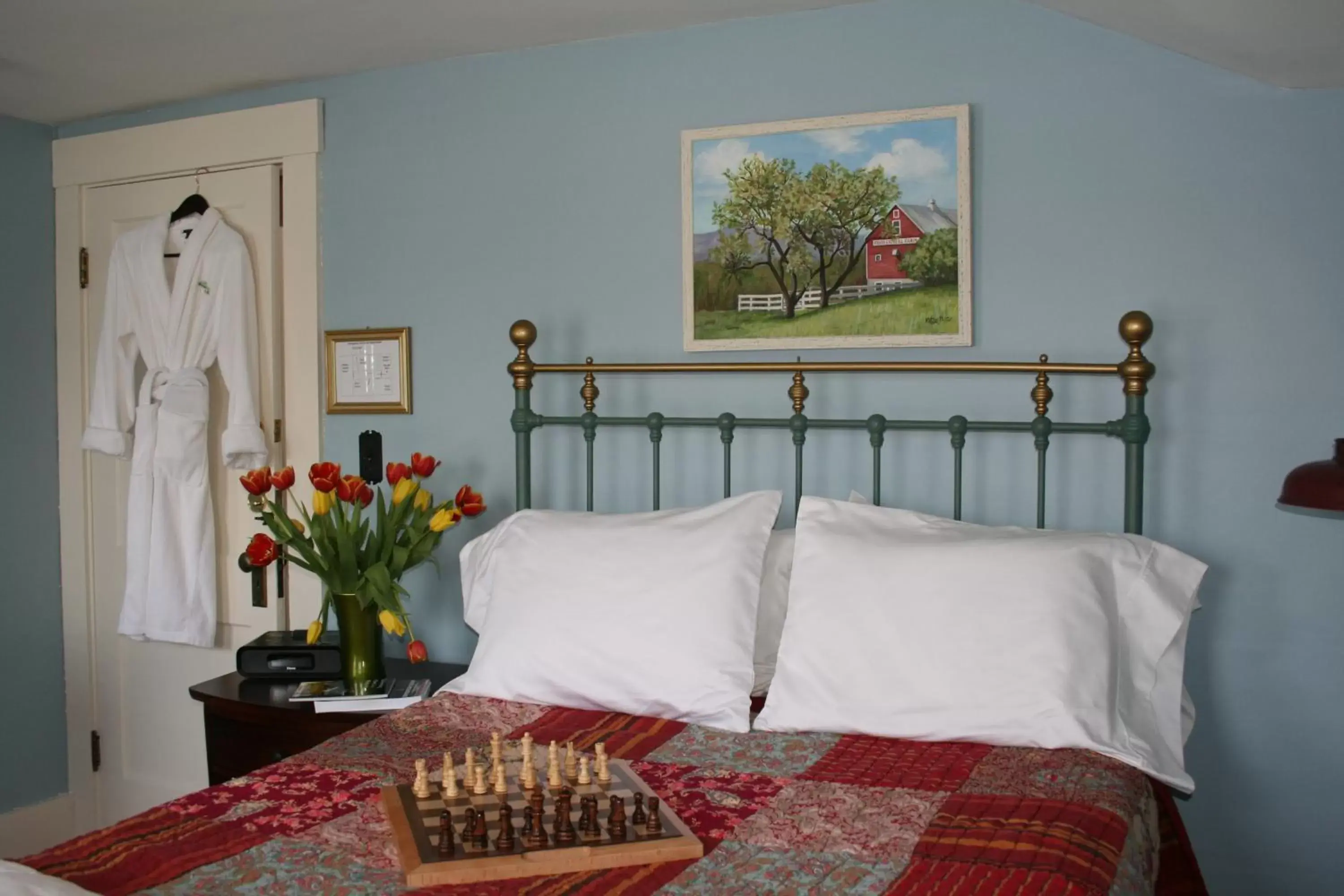 Bed in Sugar Hill Inn