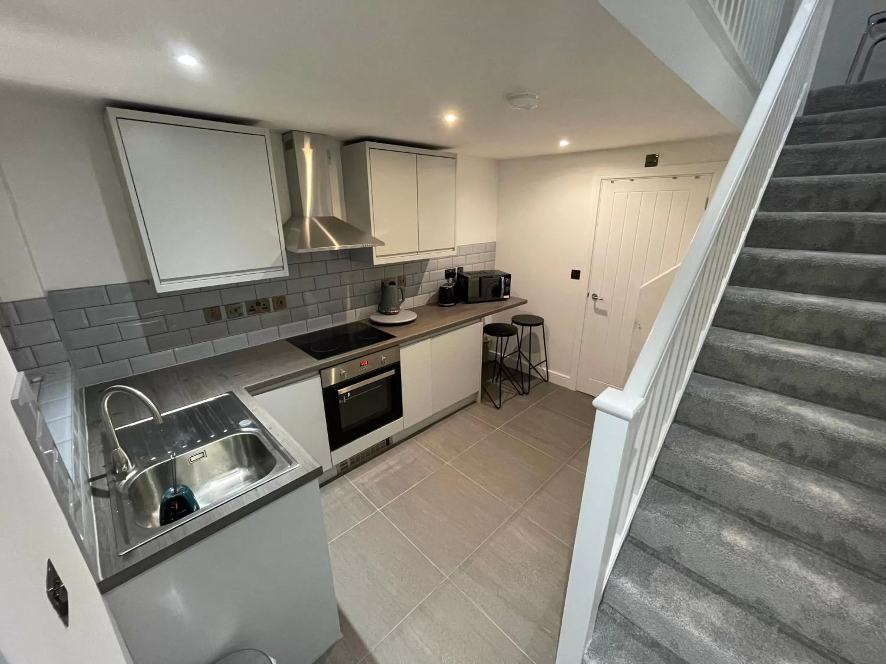 Kitchen/Kitchenette in Welcome properties - Self Check-In whole apartment