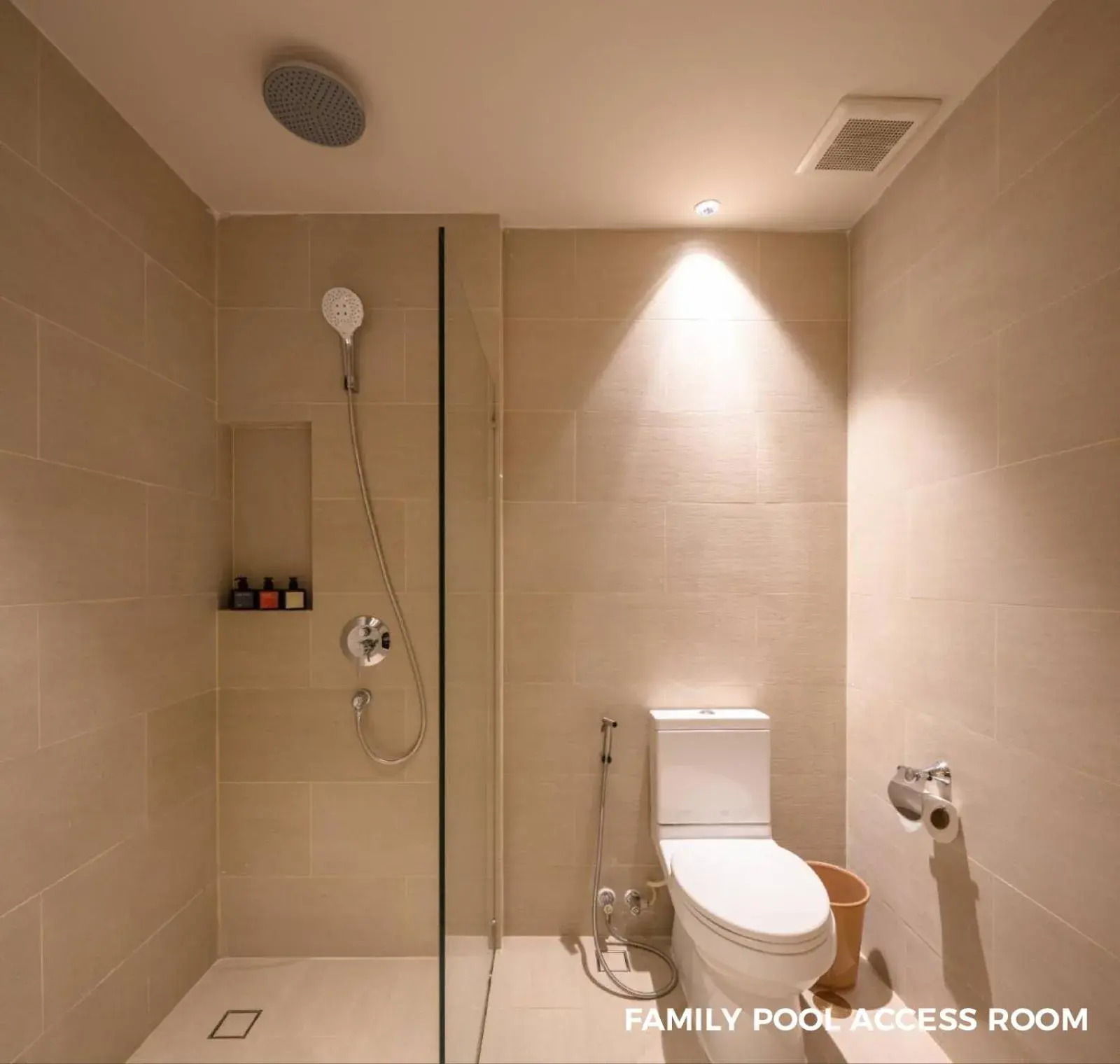 Shower, Bathroom in Prima Hotel Pattaya