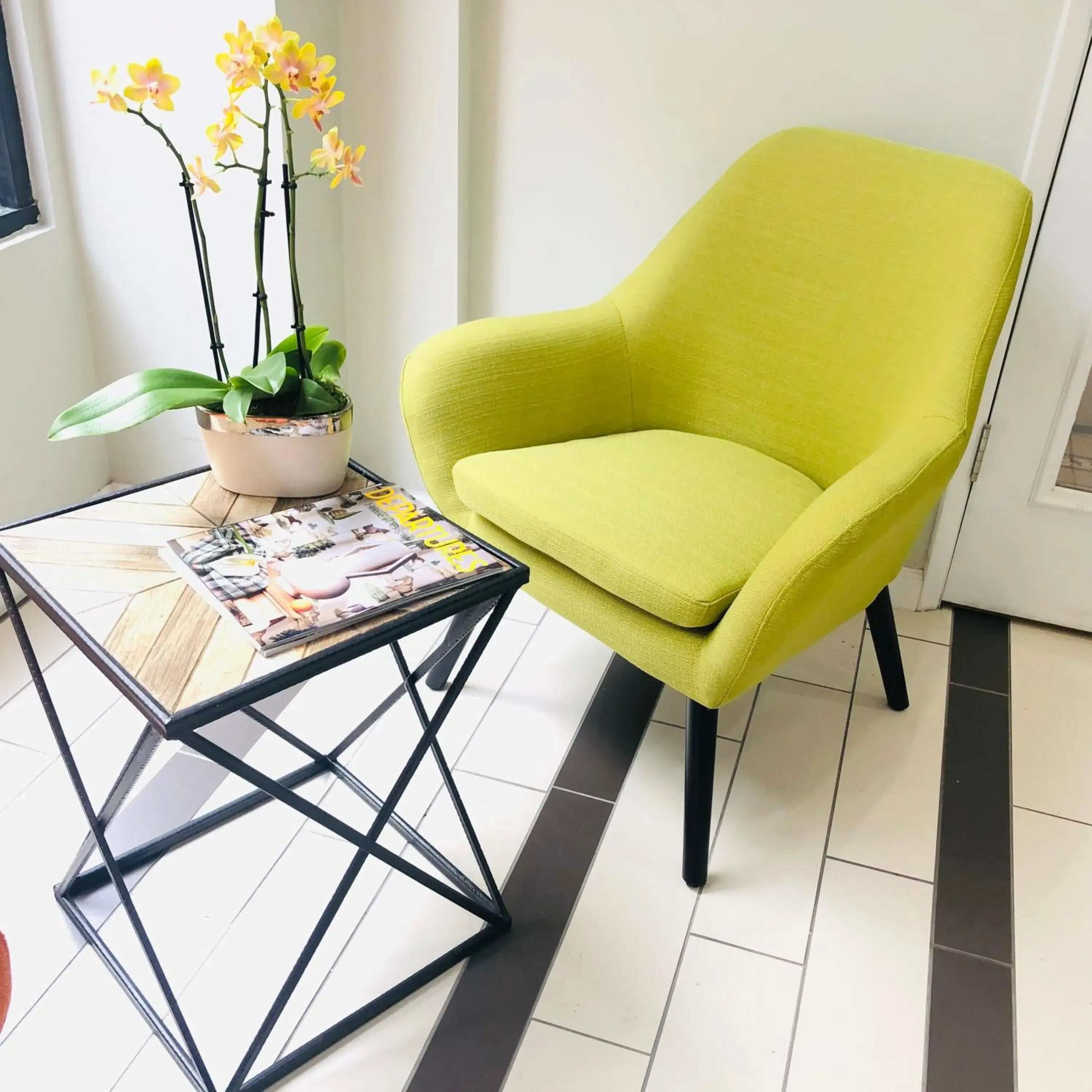 Seating Area in Bay Hotel