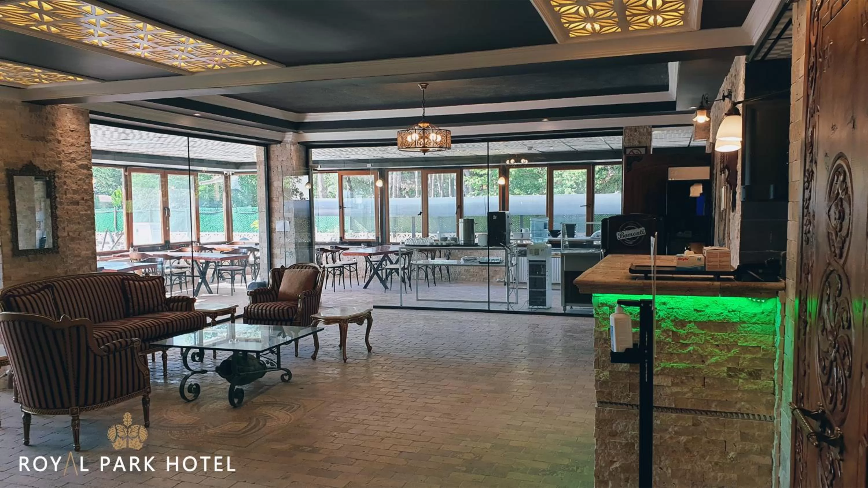 Lobby or reception in Royal Park Hotel Corlu Bed and Breakfast