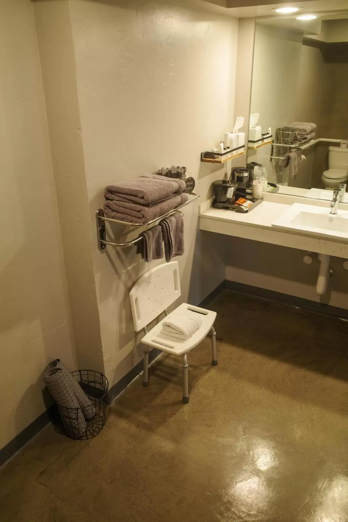Bathroom in Americana Modern Hotel