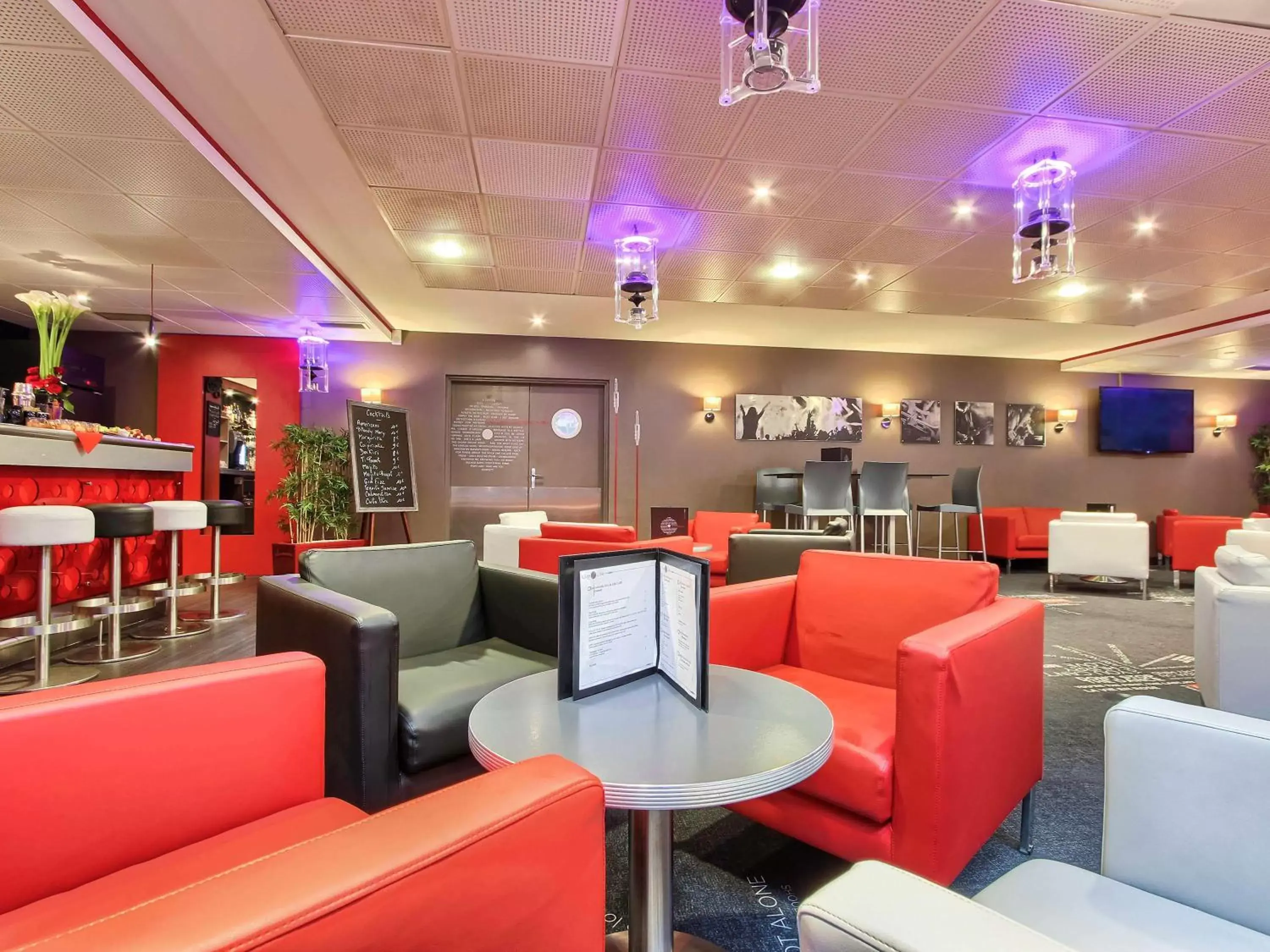 Lounge or bar, Lounge/Bar in ibis Styles Paris Roissy-CDG