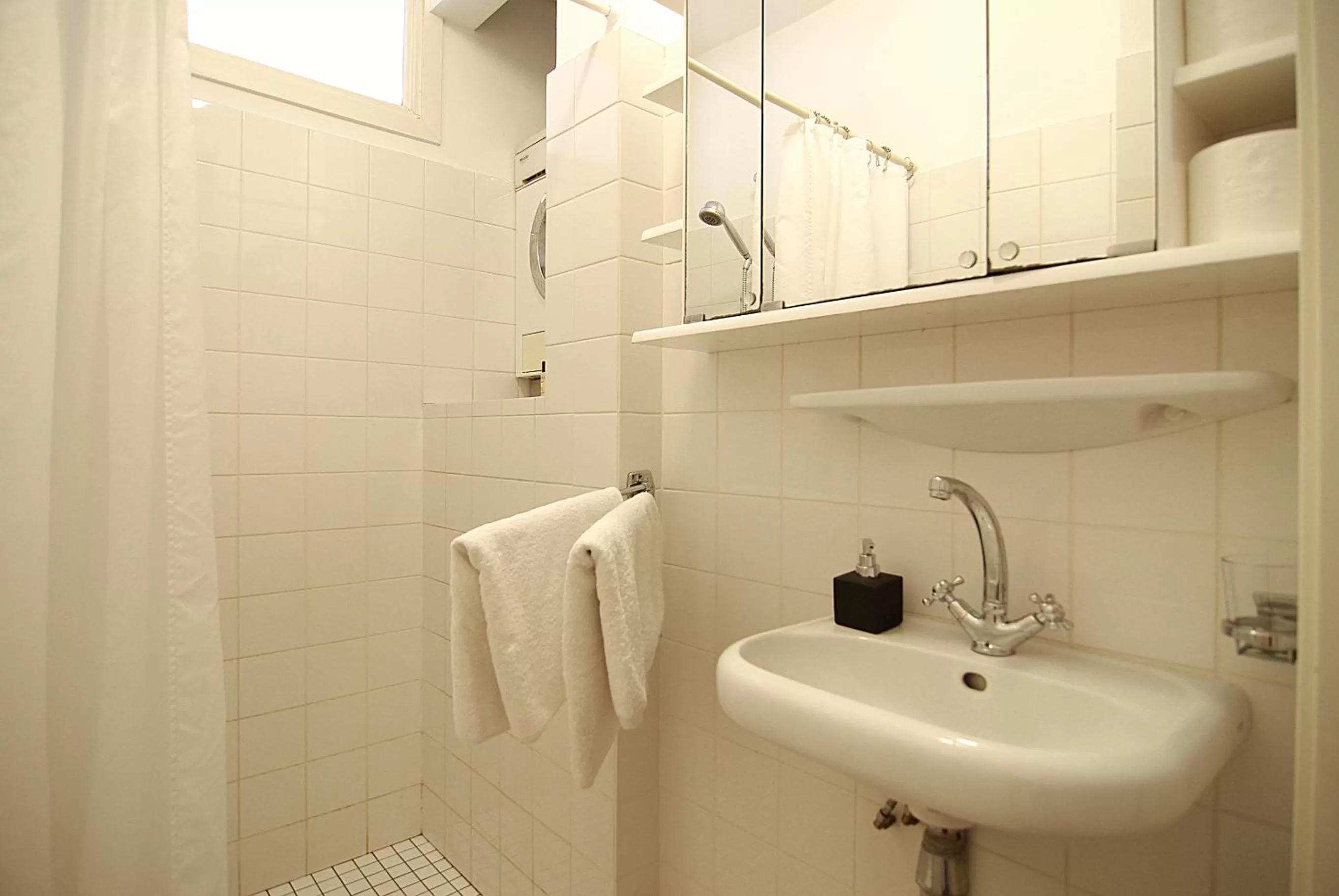 Bathroom in Wooden Mill B&B
