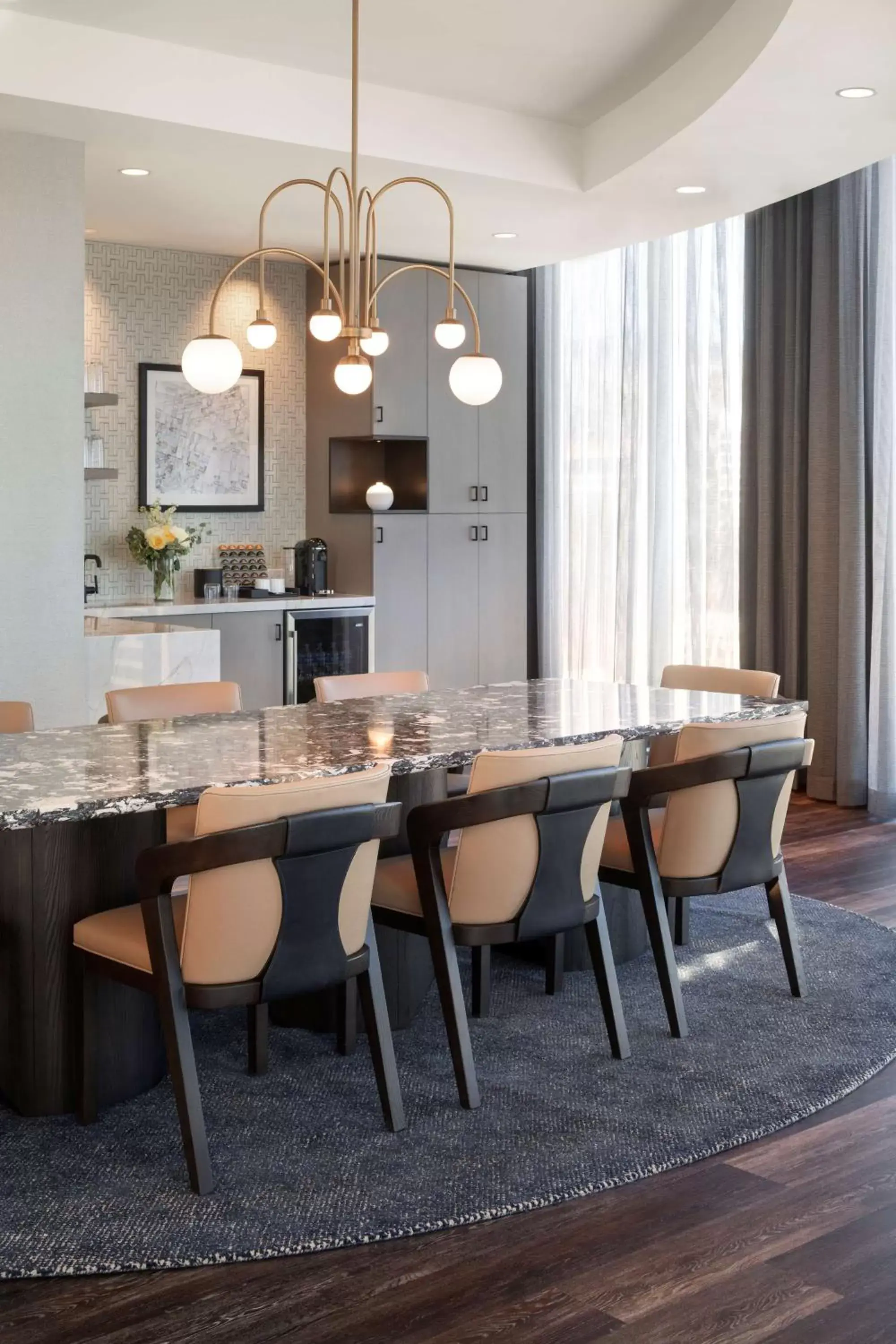 Photo of the whole room, Dining Area in Hyatt Regency Salt Lake City