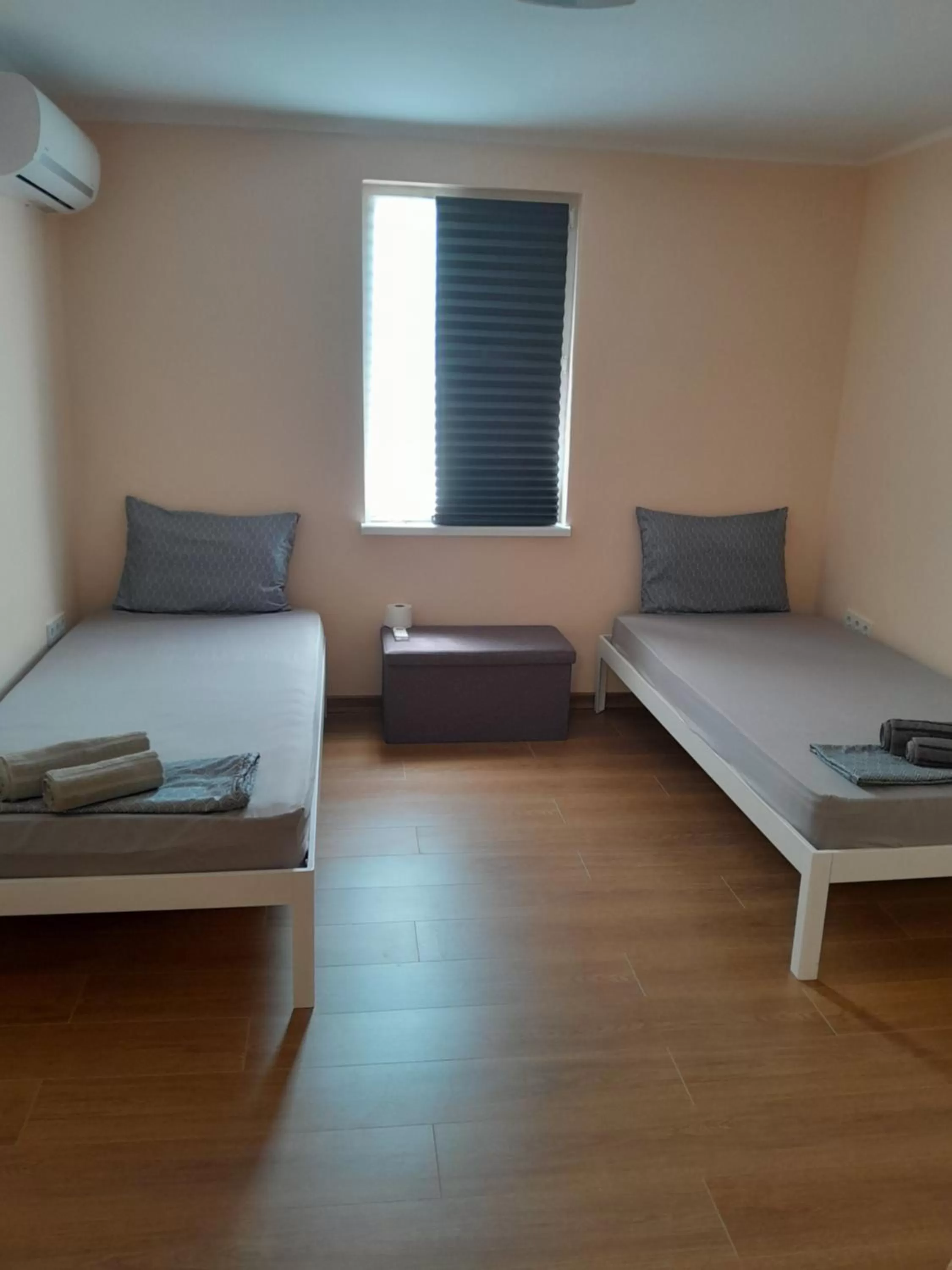 Bed, Seating Area in HANCHO SevenUps - KAPANA Plovdiv Center