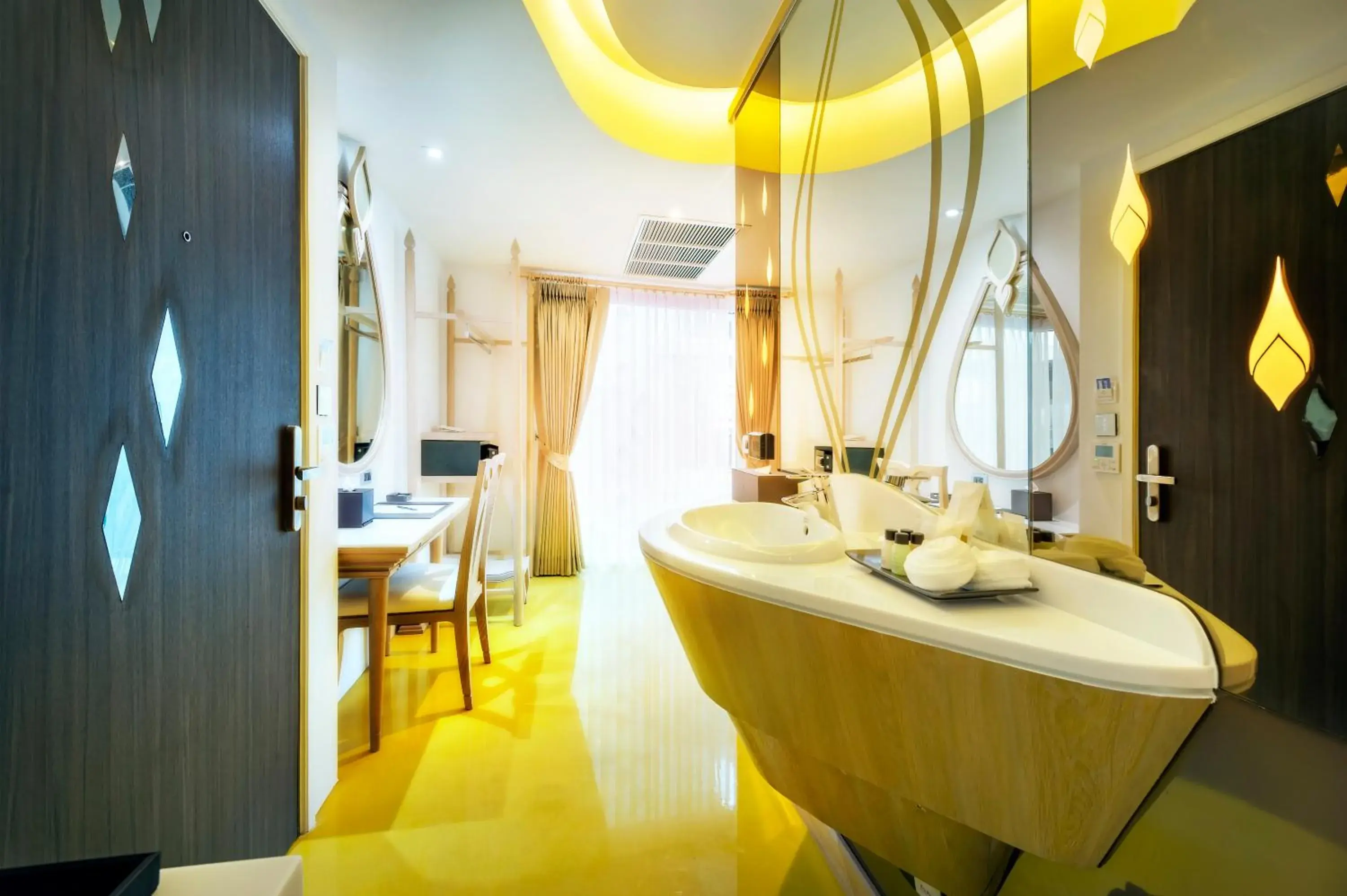 Living room, Bathroom in Anajak Bangkok Hotel - SHA Plus