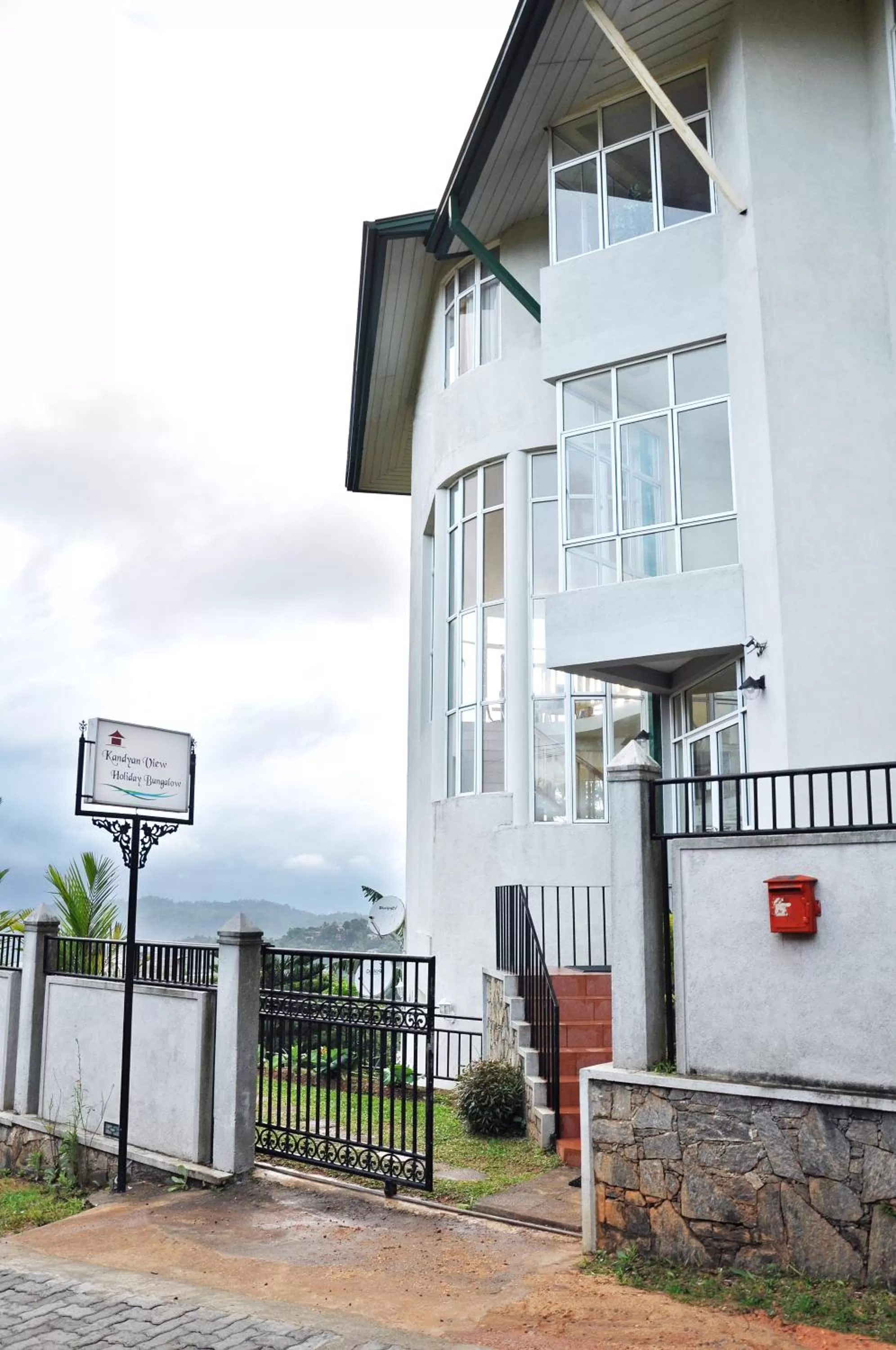 Facade/entrance in Kandyan View Holiday Bungalow free pickup from kandy