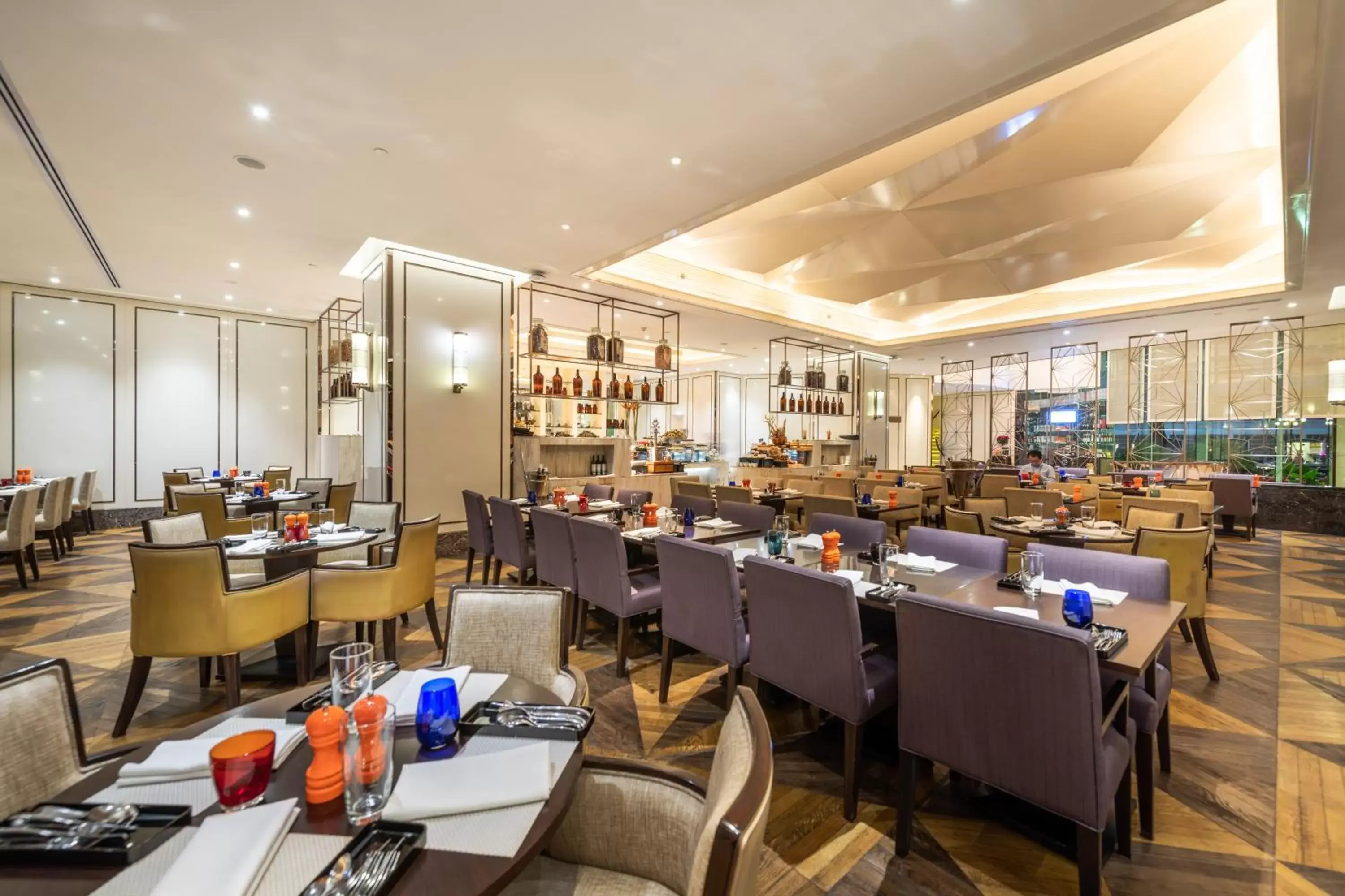 Restaurant/places to eat in Caravelle Saigon Restaurant/places to eat in Caravelle Saigon