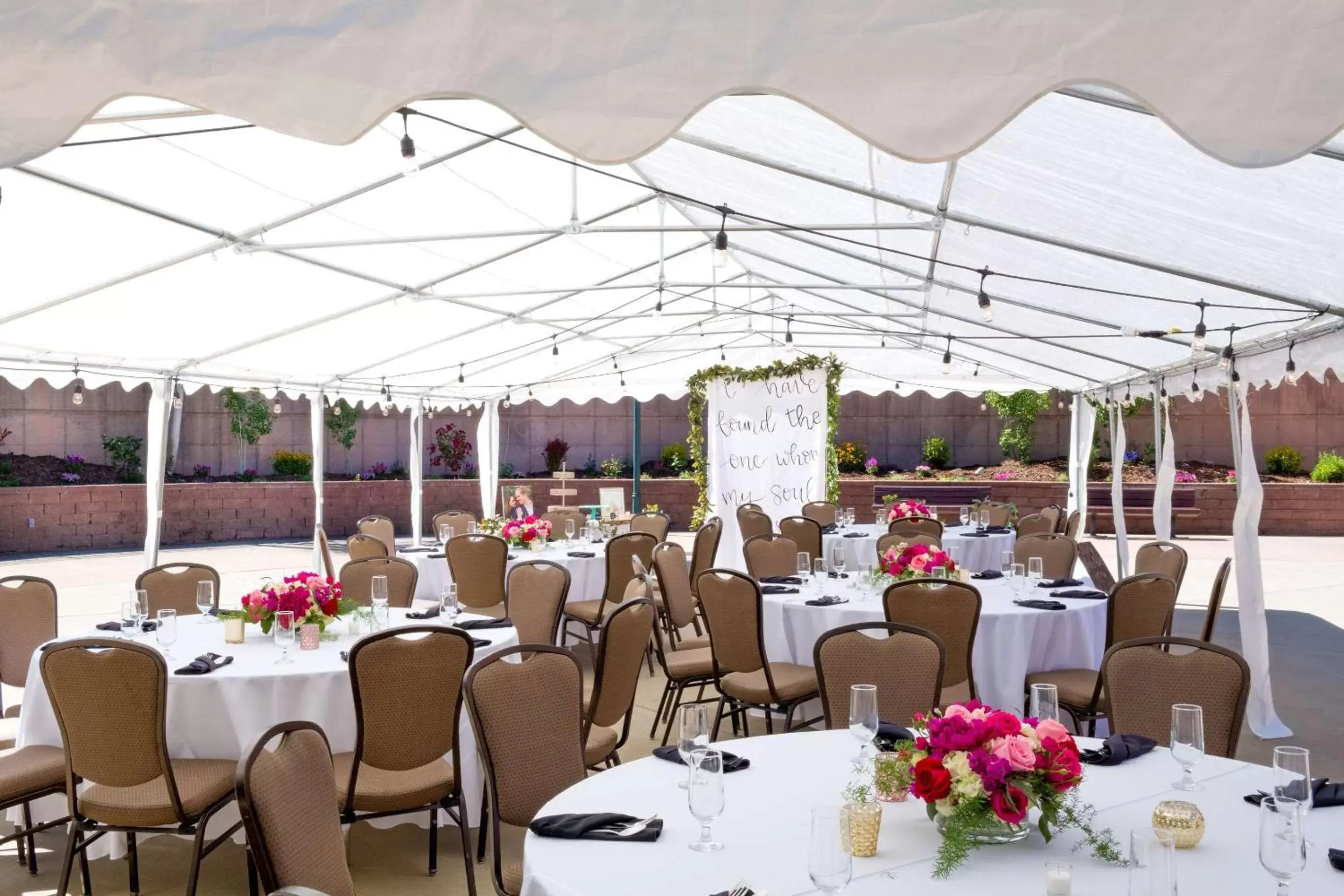 Banquet/Function facilities, Restaurant/Places to Eat in The Ridgeline Hotel, Estes Park, Ascend Hotel Collection