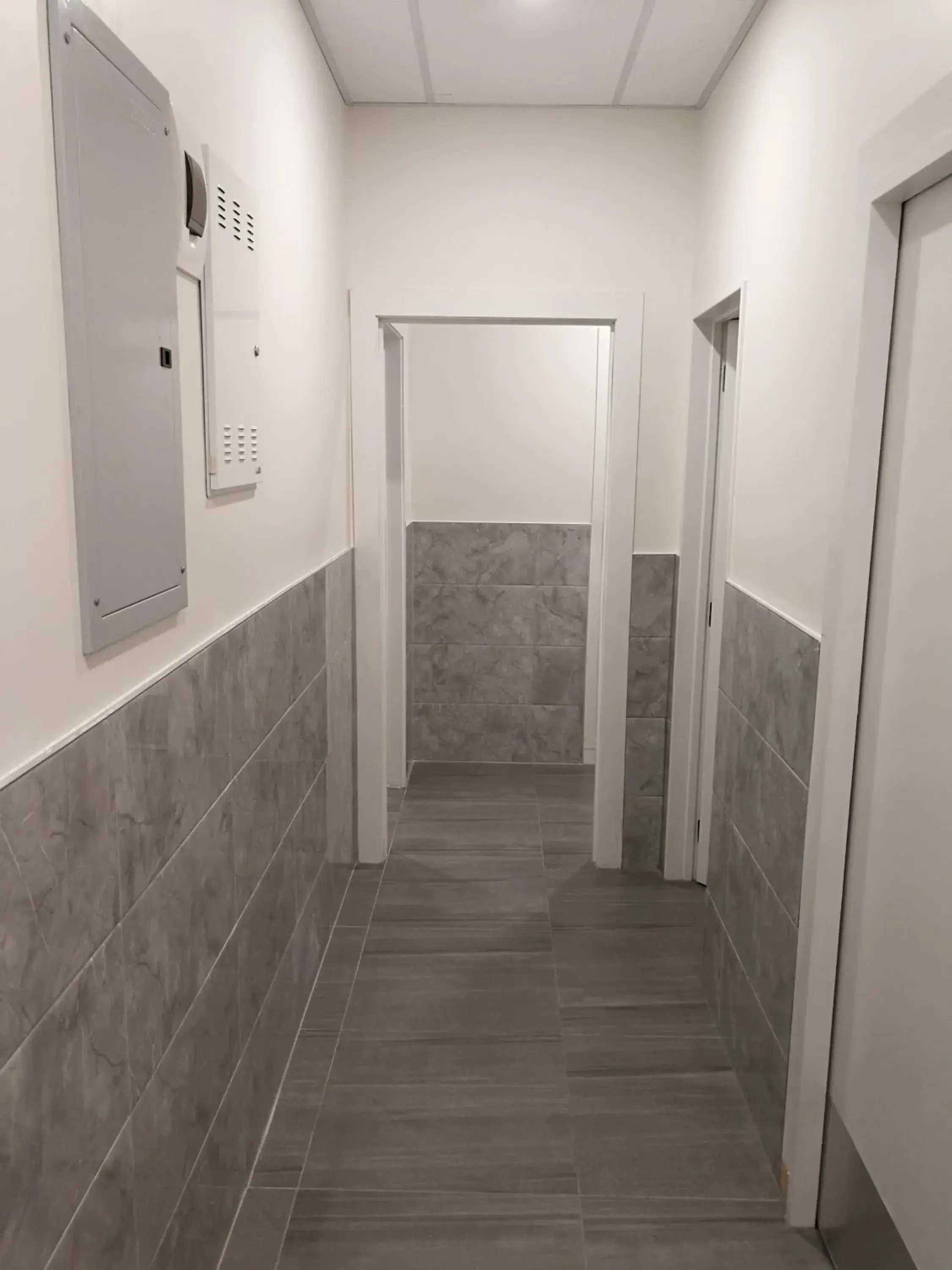 Toilet, Bathroom in Three Palms Lodge