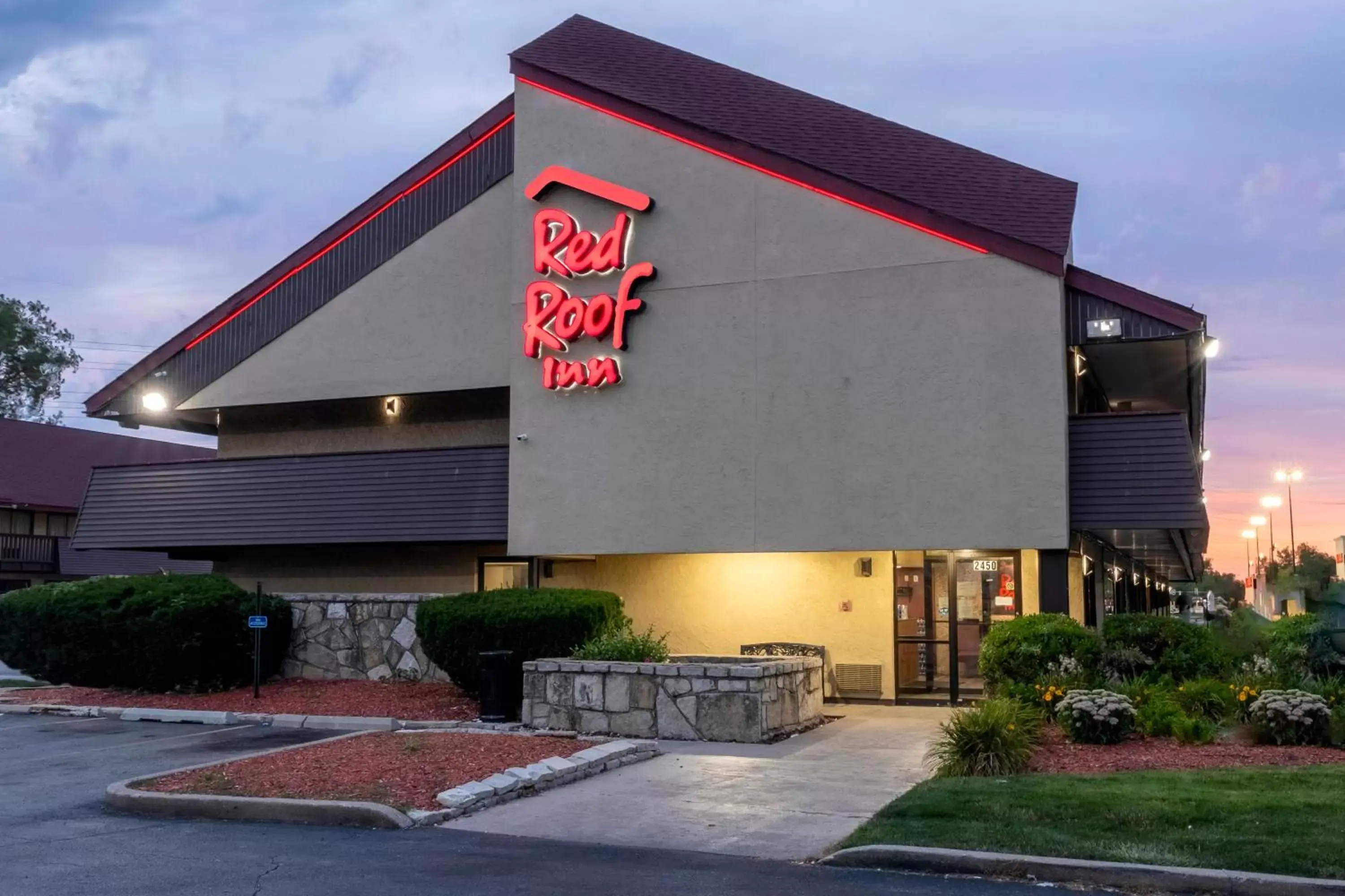 Property building, Facade/Entrance in Red Roof Inn Chicago - Lansing