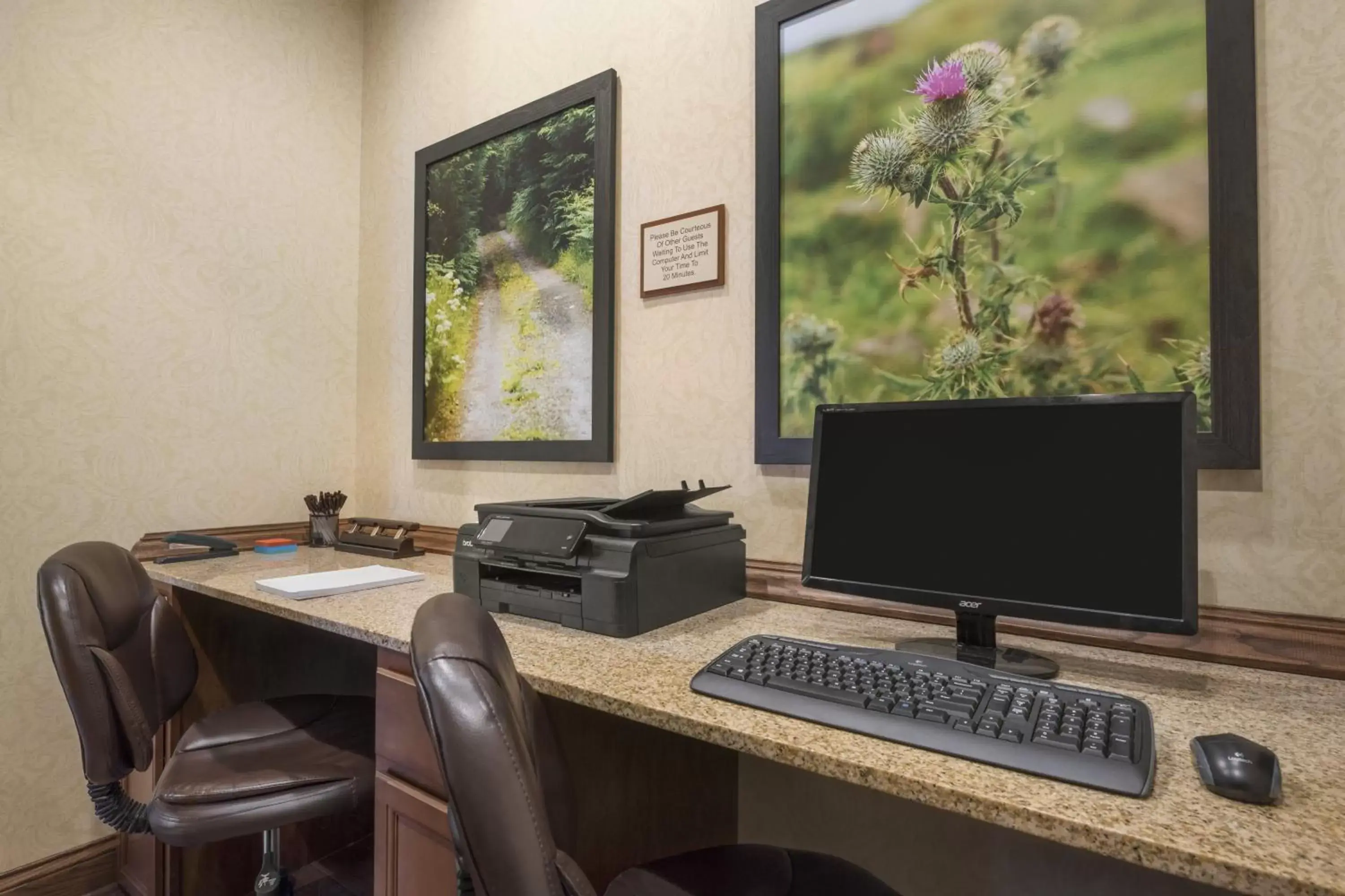 Business facilities in Country Inn & Suites by Radisson, Minot, ND