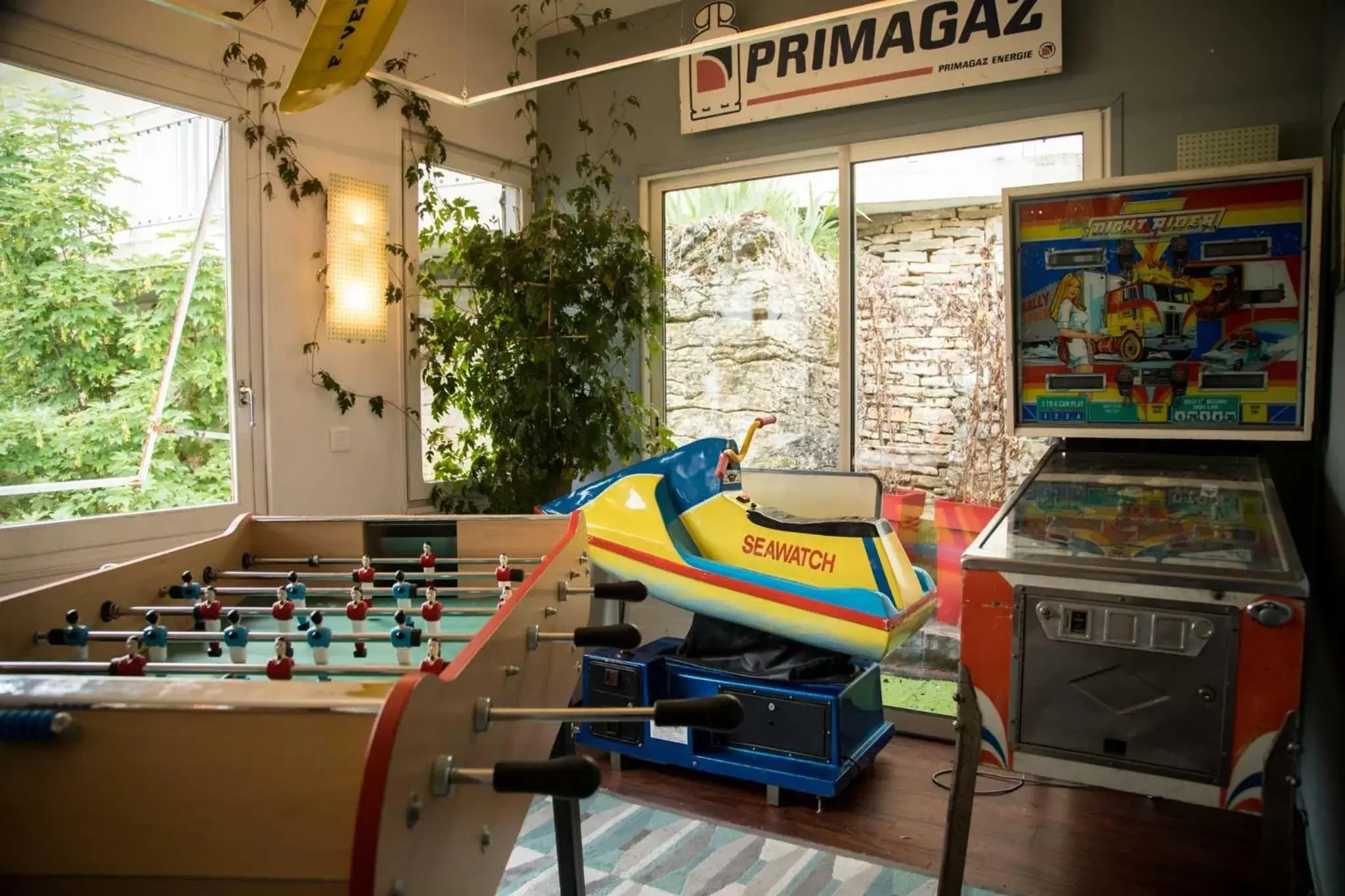 Game Room in Hôtel Les Hauts de Meursault