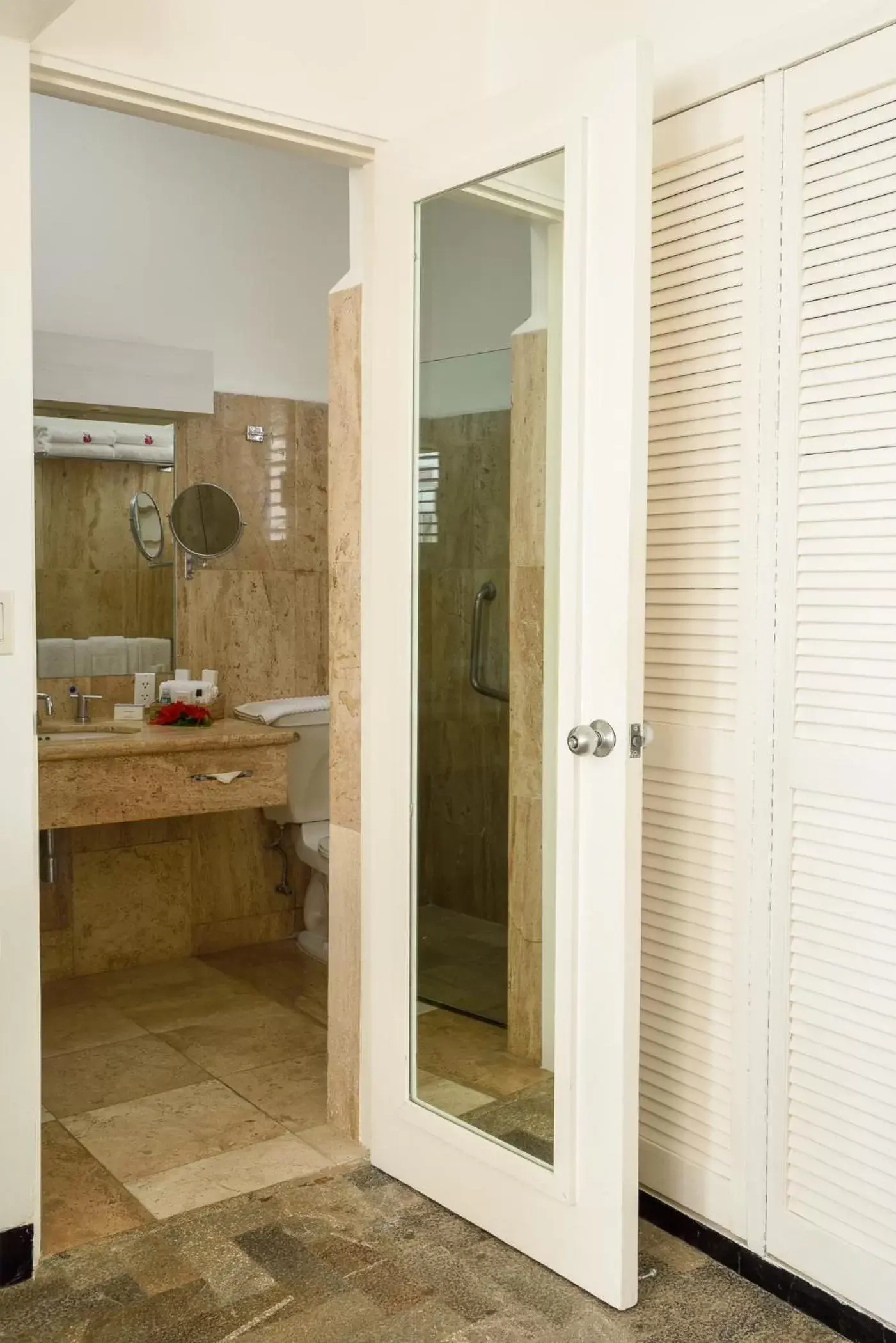 Bathroom in Las Brisas Acapulco