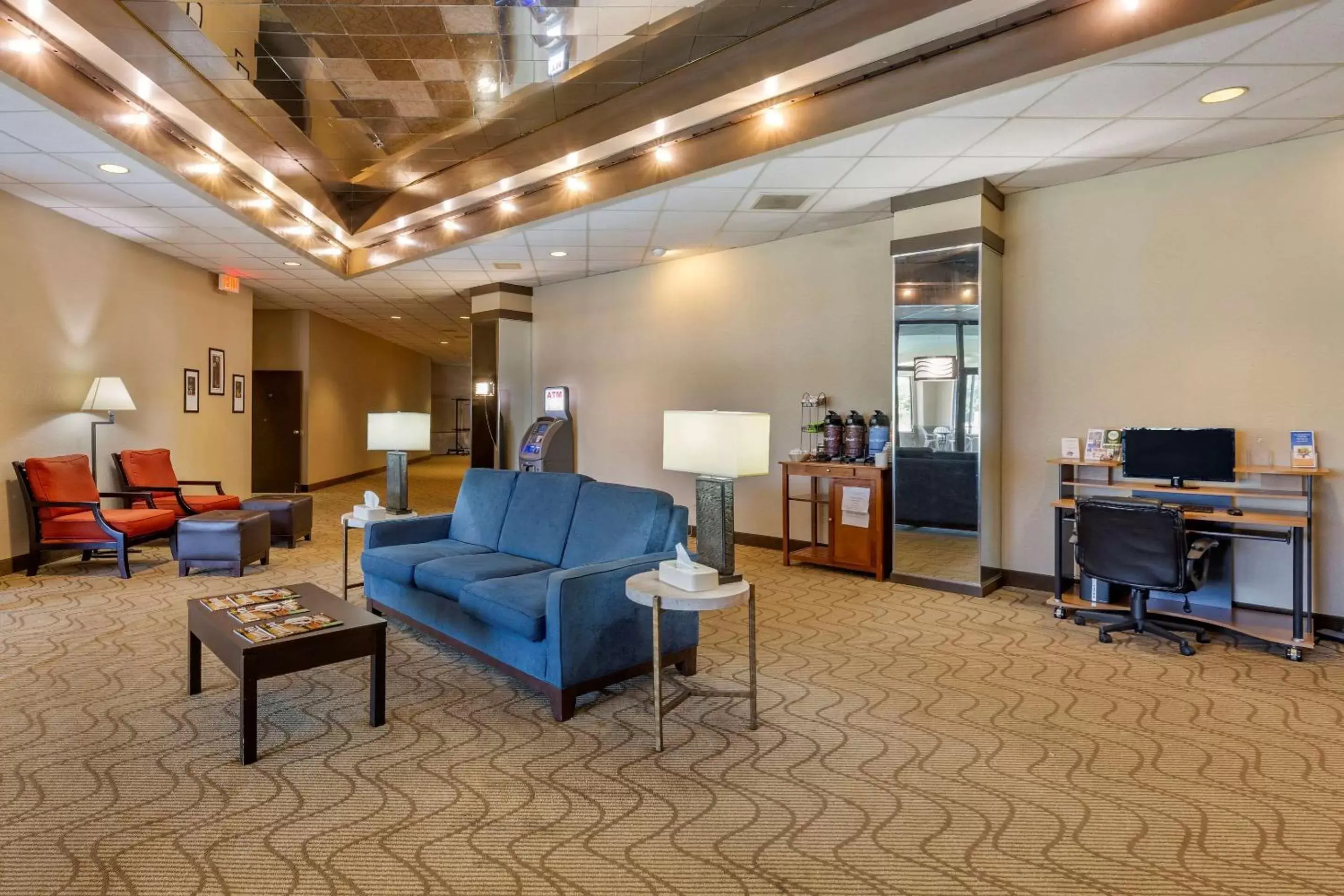 Lobby or reception in Comfort Inn Alliance