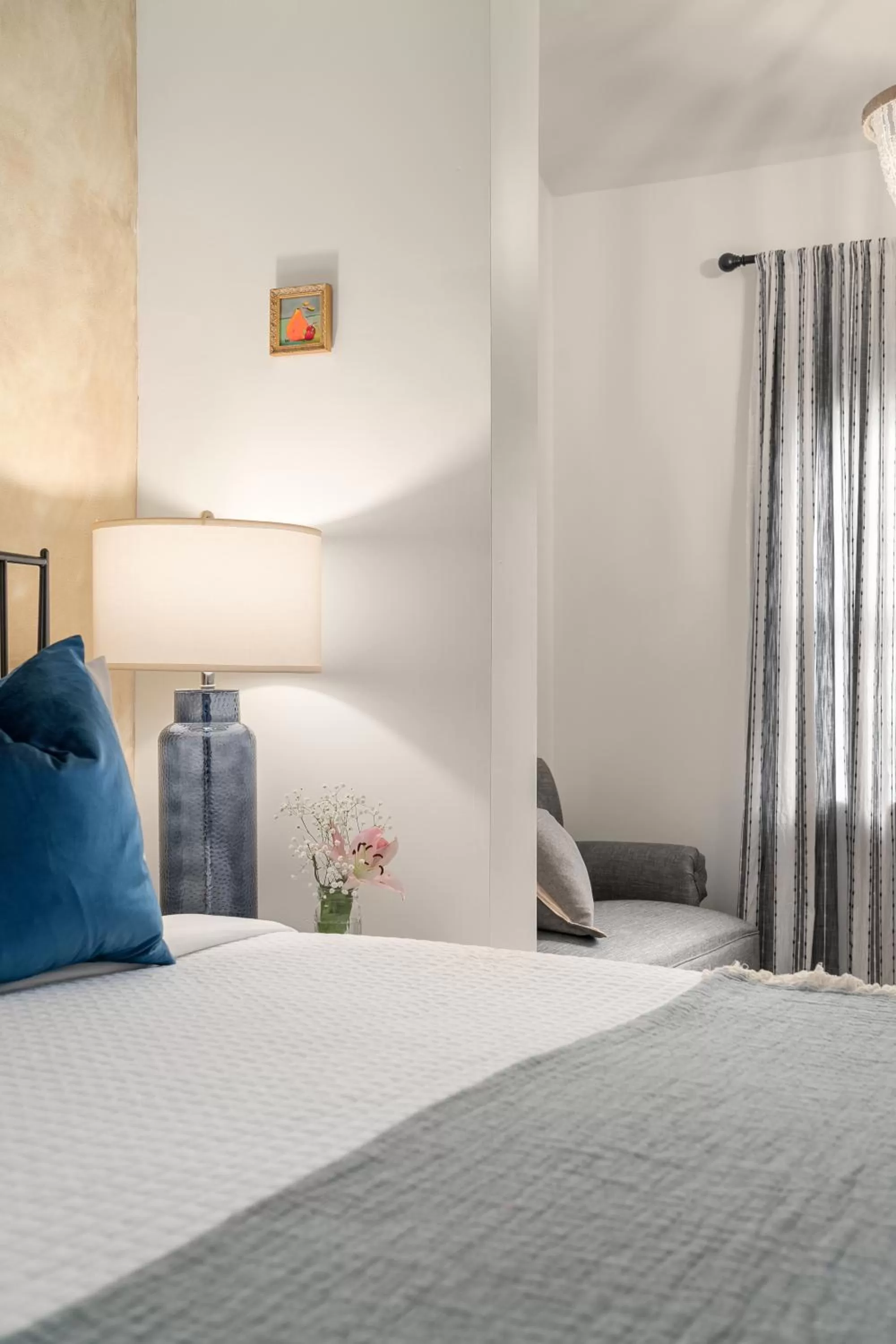 Decorative detail, Bed in Inn at Silver Maple Farm