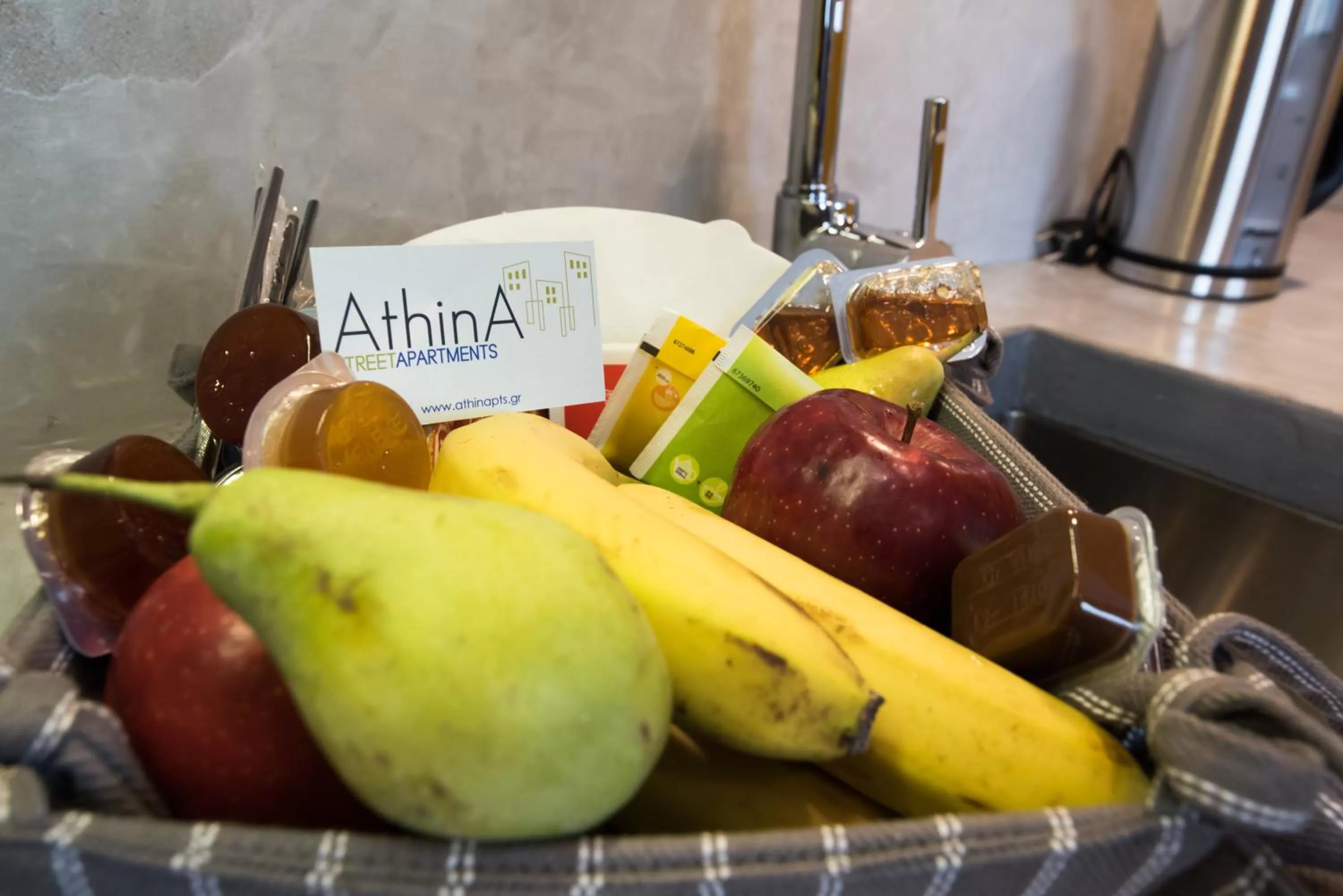 Kitchen or kitchenette in AthinA STREETAPARTMENTS