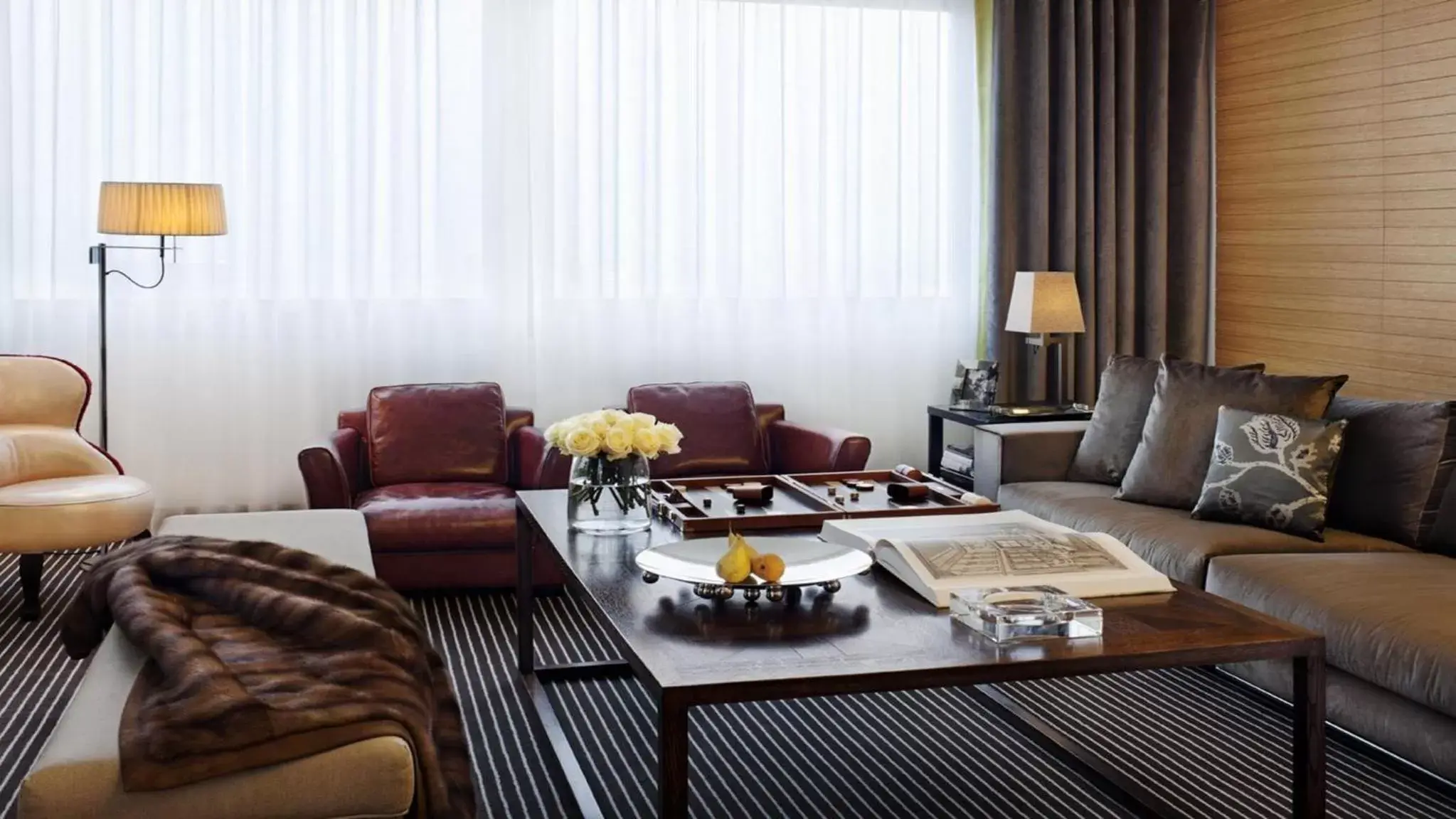 Photo of the whole room, Seating Area in InterContinental Genève, an IHG Hotel