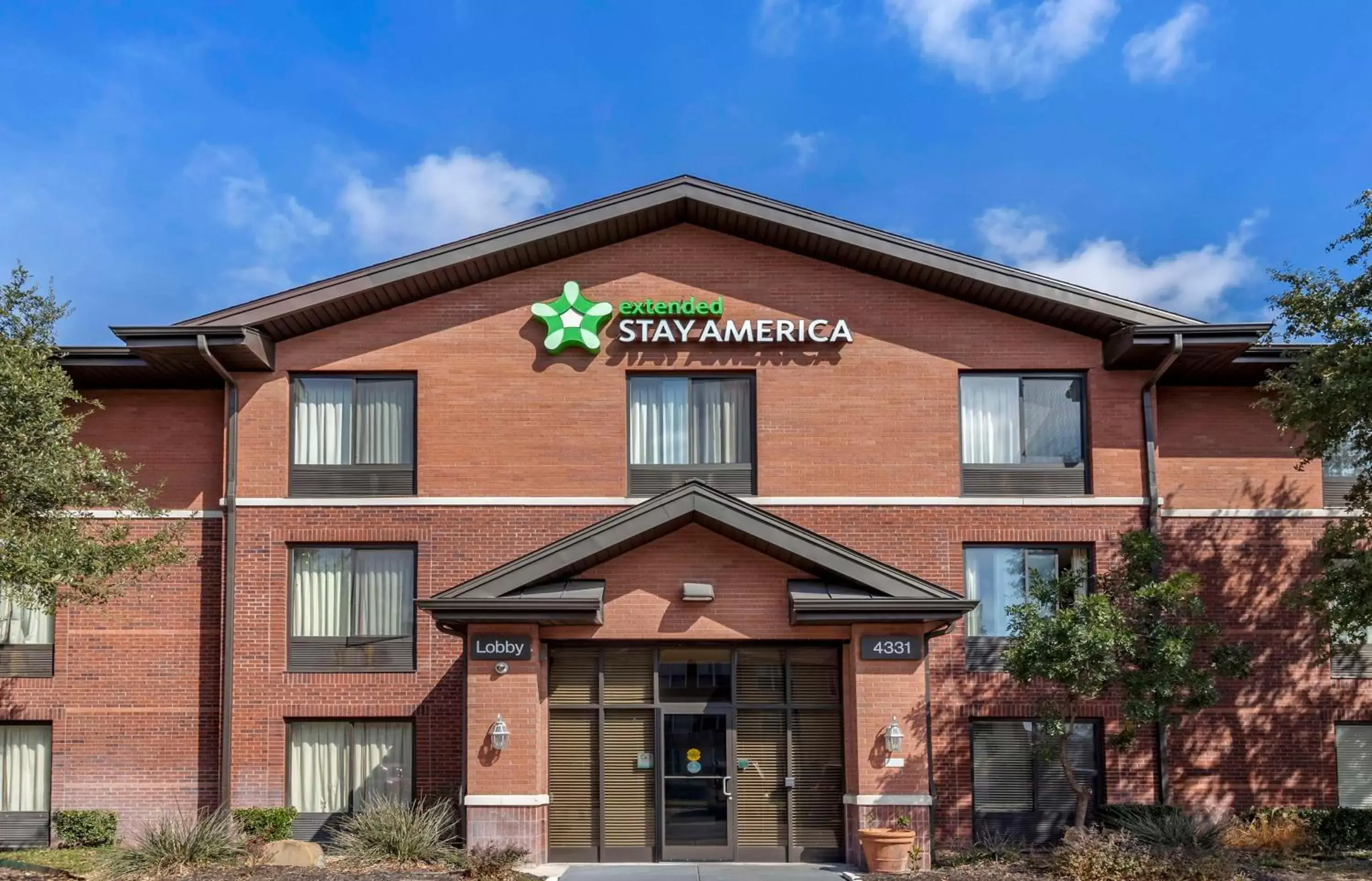 Property Building in Extended Stay America Suites - San Antonio - Colonnade - Medical