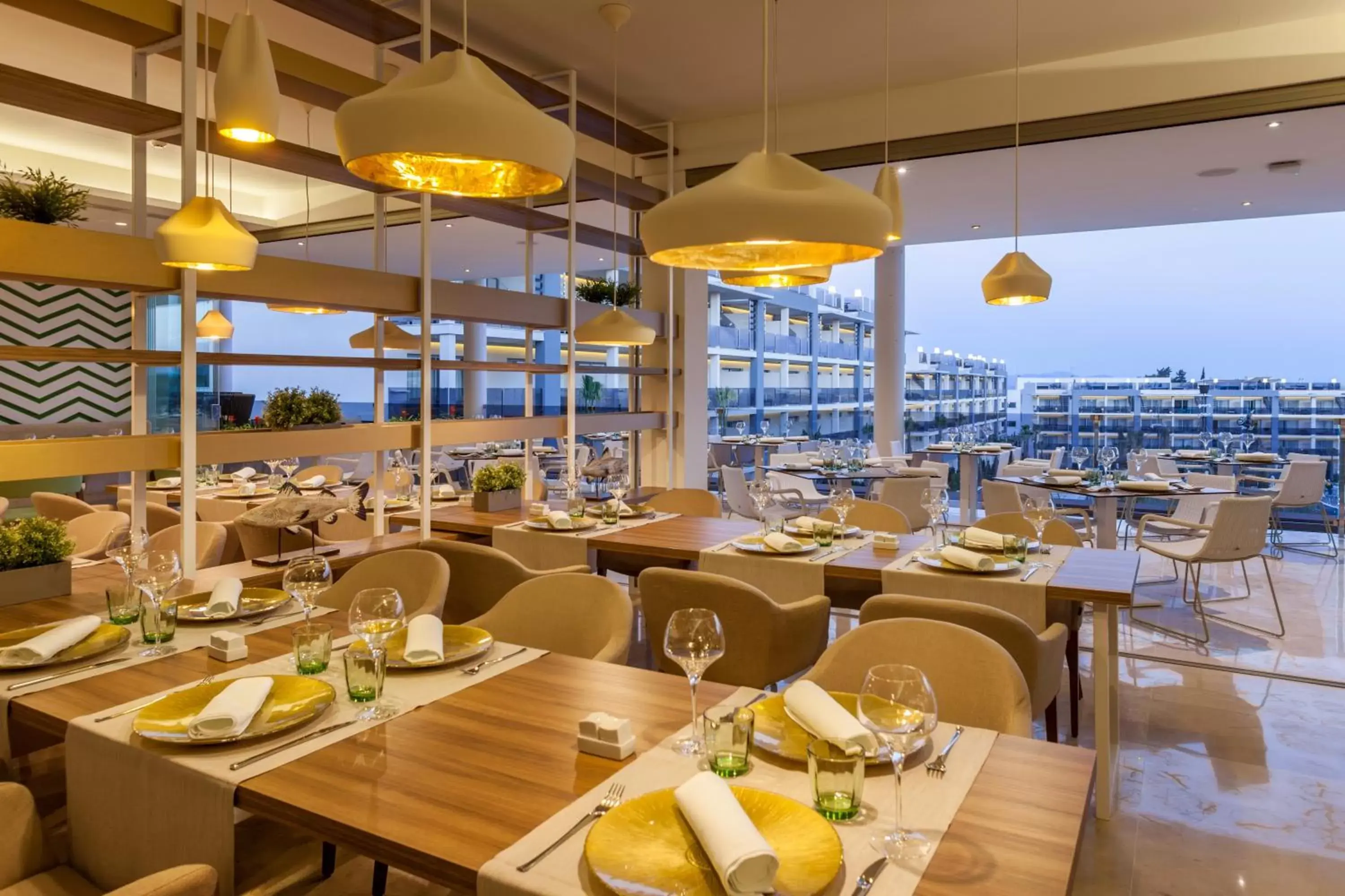 Restaurant/Places to Eat in Zafiro Palace Alcudia