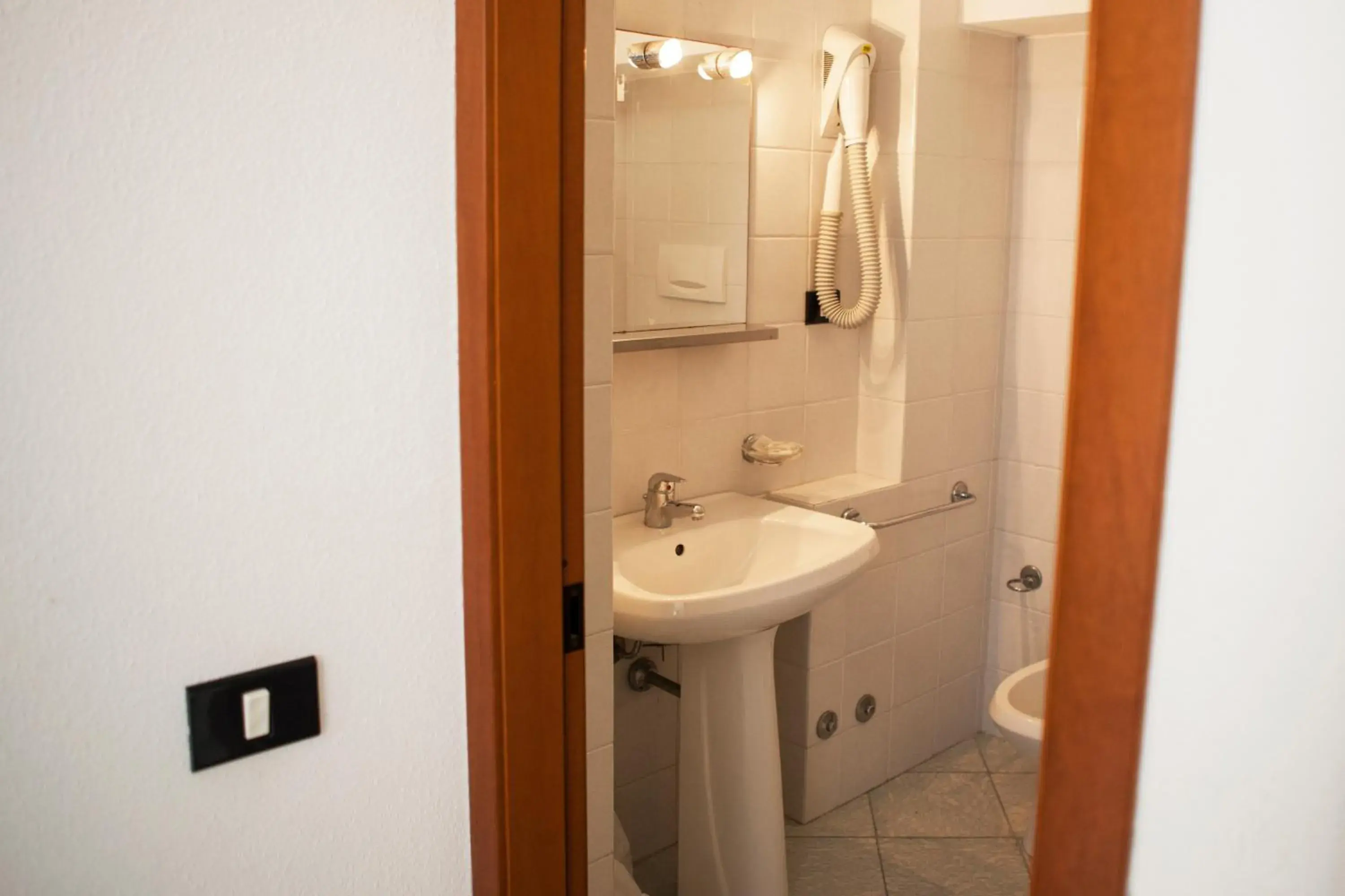 Toilet, Bathroom in Hotel Piccada