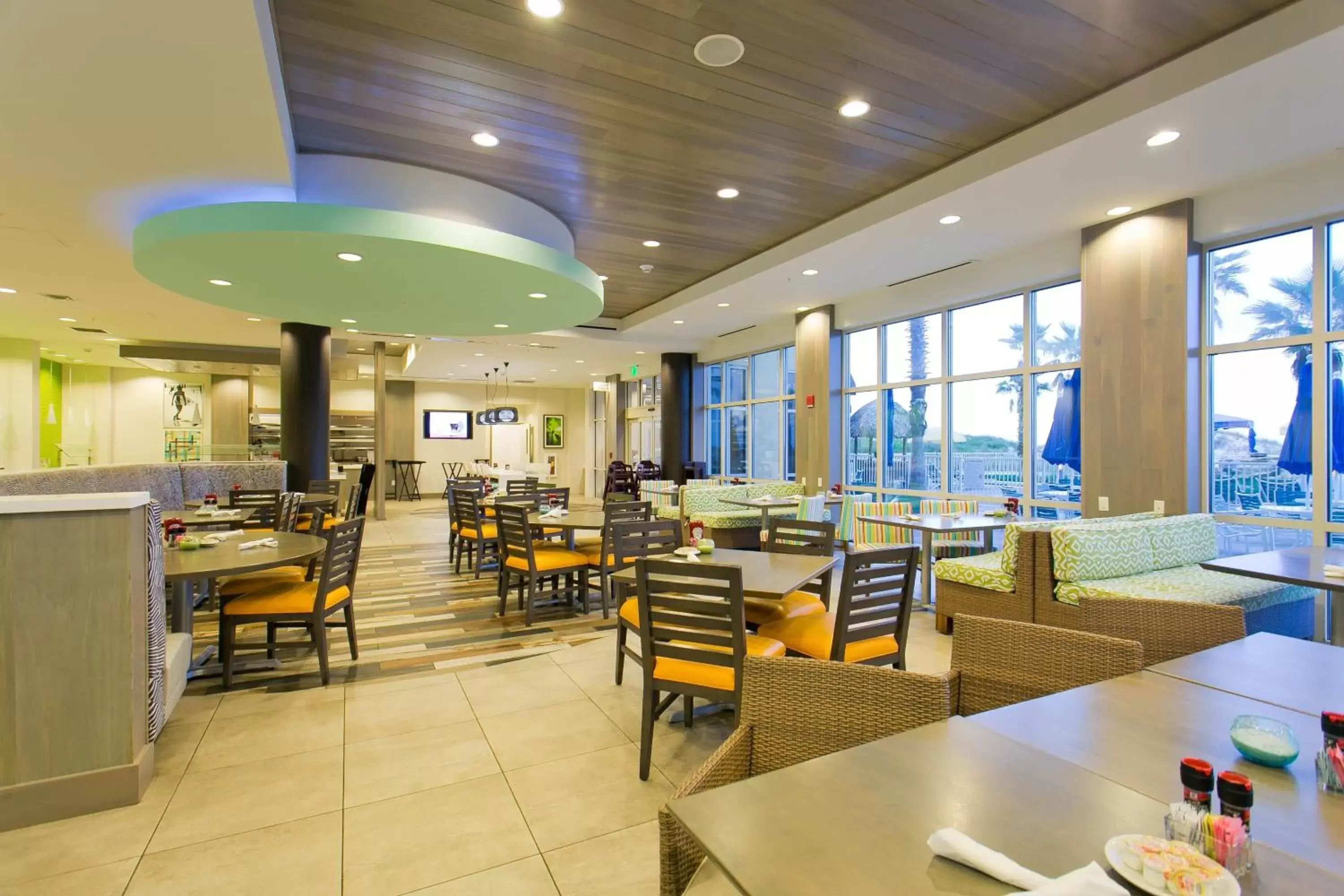 Restaurant/Places to Eat in Holiday Inn Resort Fort Walton Beach, an IHG Hotel
