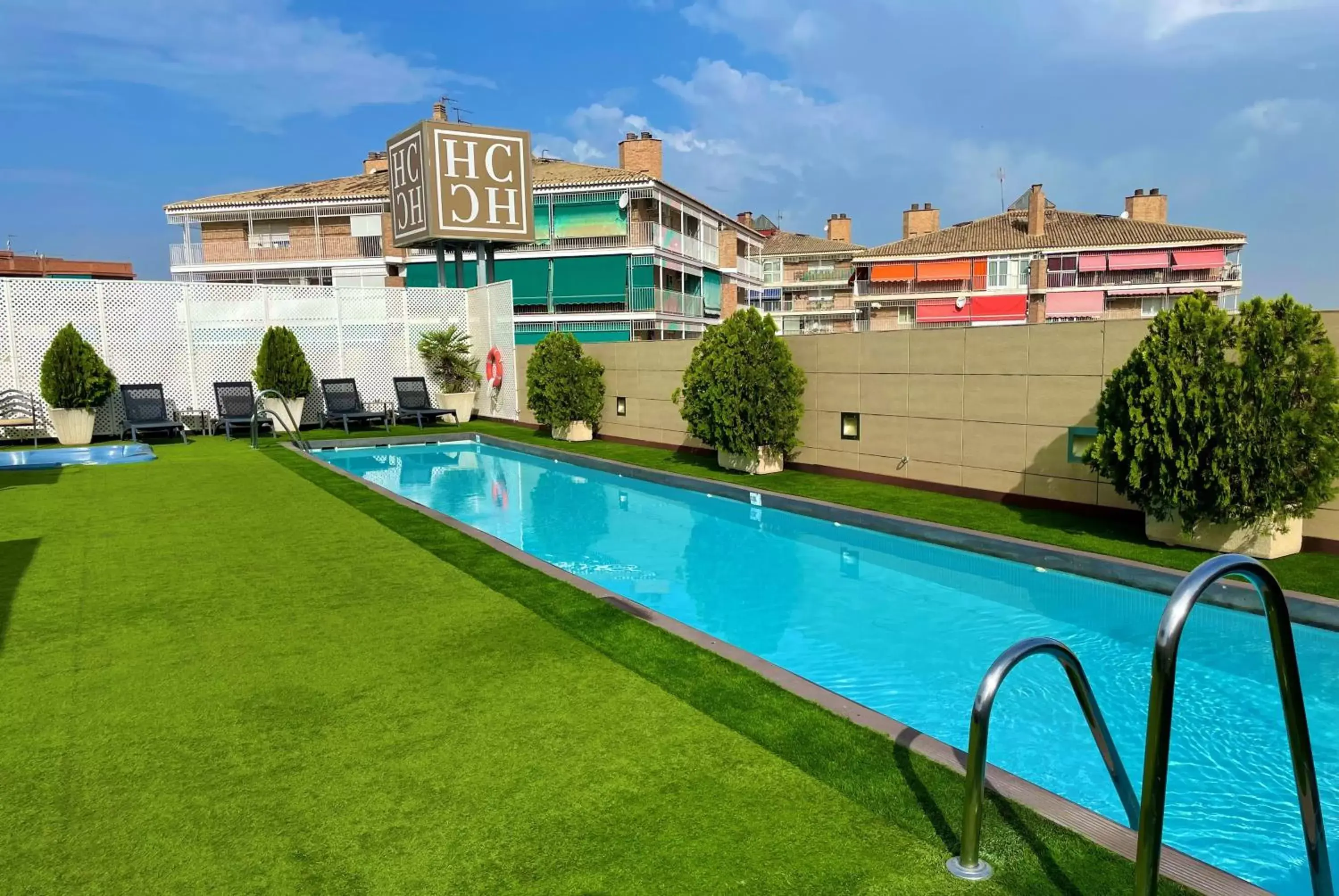 Swimming Pool in Hotel Andalucía Center