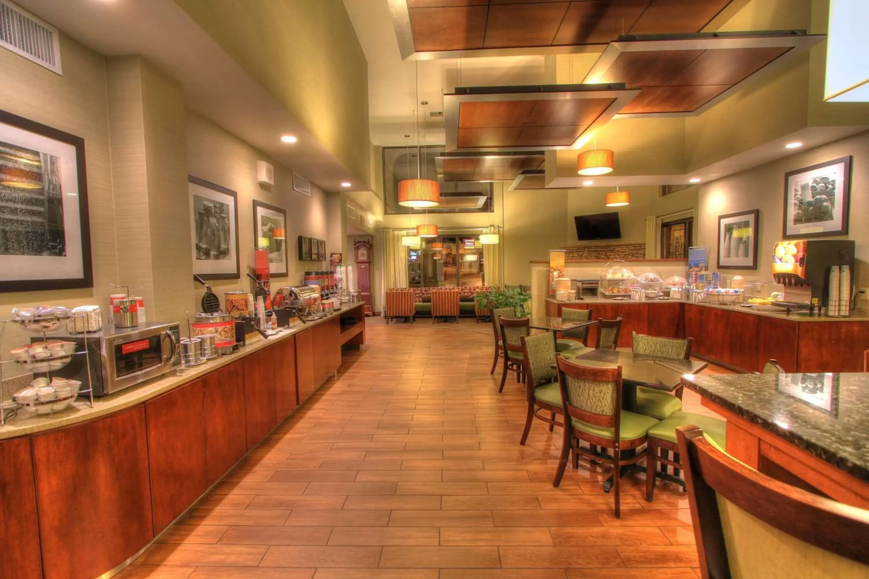 Dining area, Restaurant/Places to Eat in Hampton Inn Gatlinburg