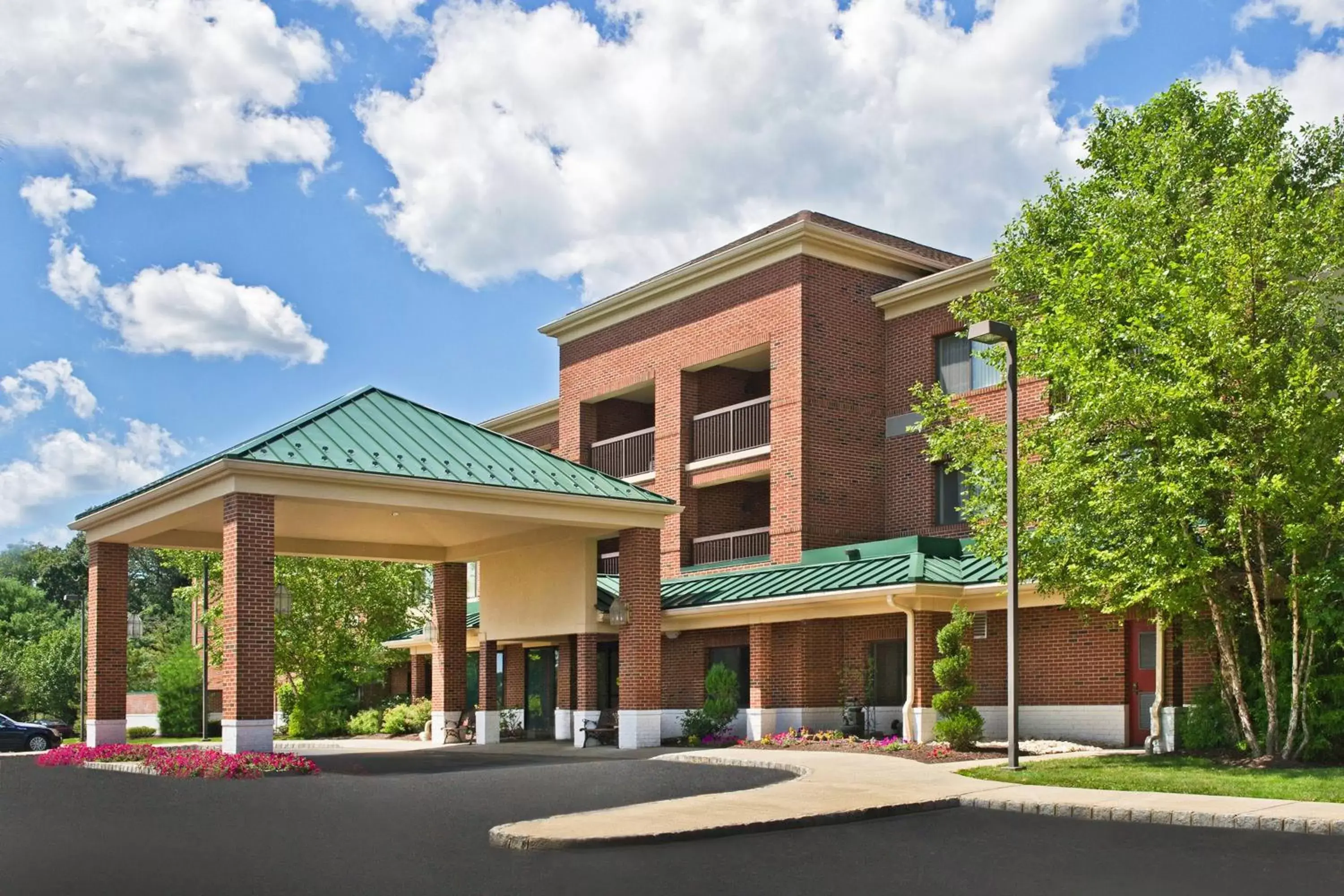 Property Building in Courtyard Parsippany