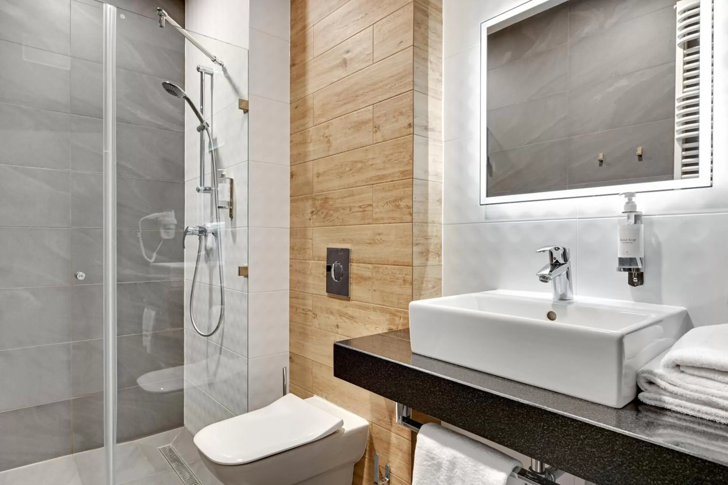 Shower, Bathroom in HOTEL NUMBER ONE BY GRANO Gdańsk