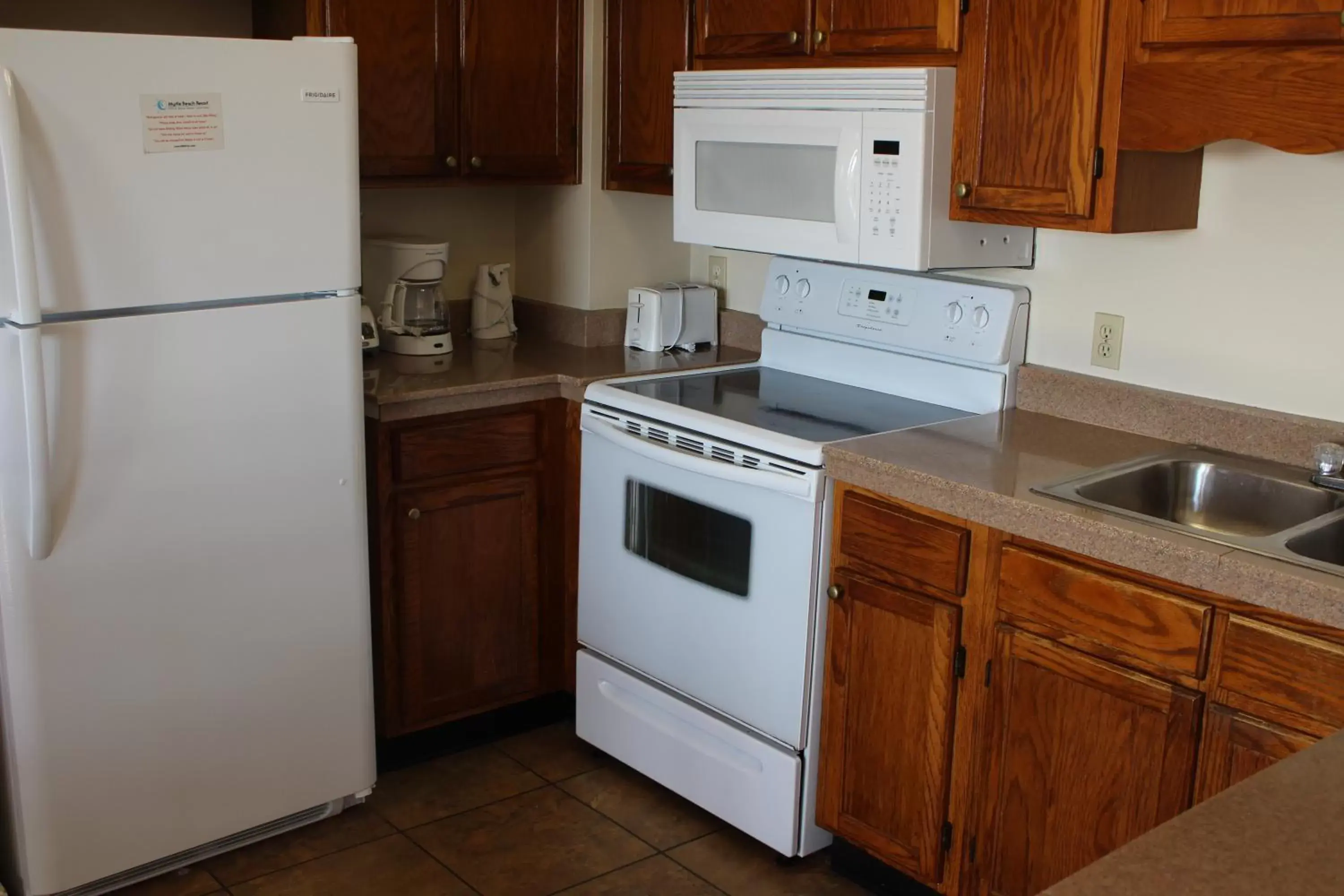 Kitchen or kitchenette, Kitchen/Kitchenette in Myrtle Beach Resort