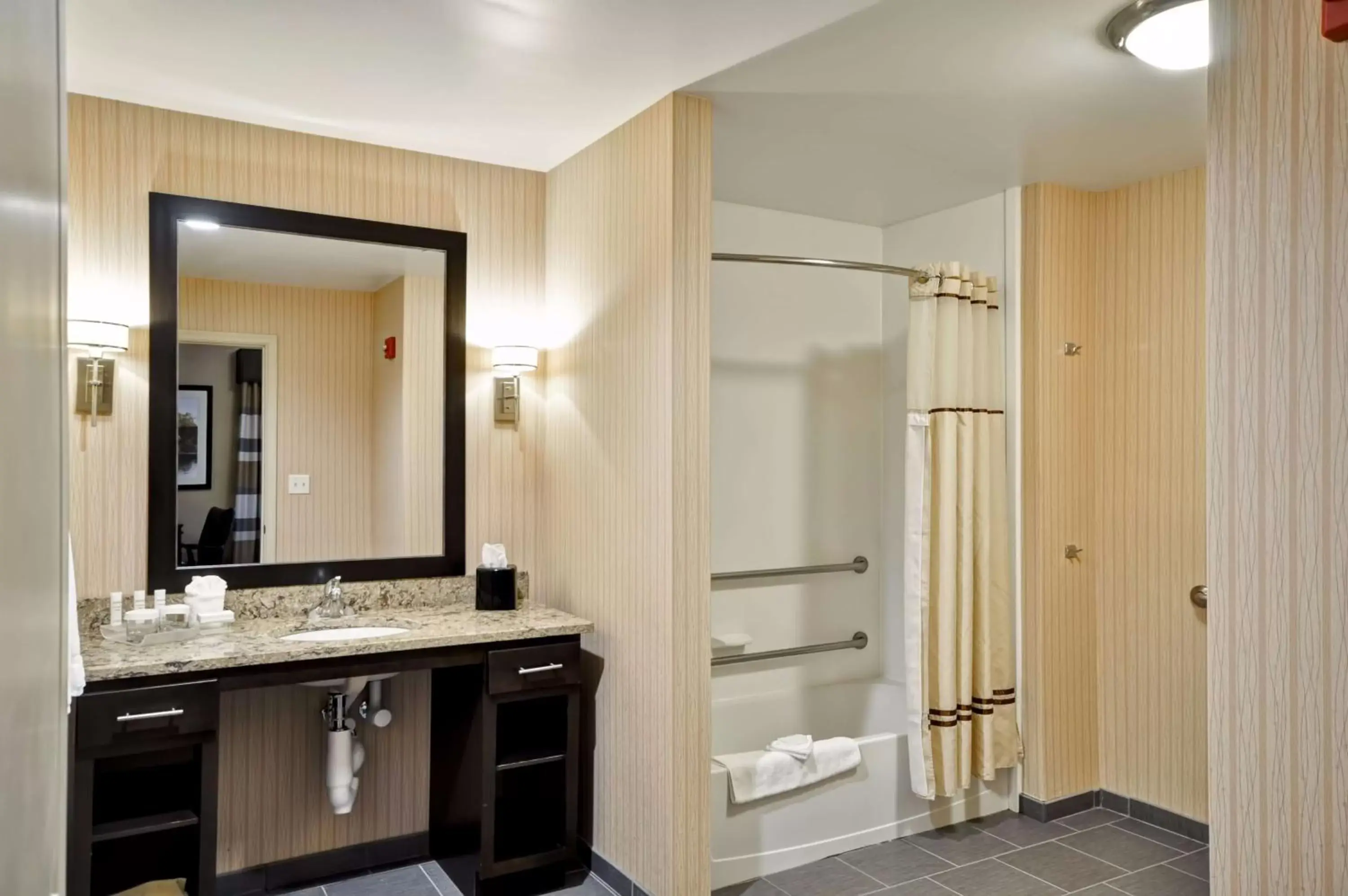 Bathroom in Homewood Suites by Hilton Hartford / Southington CT