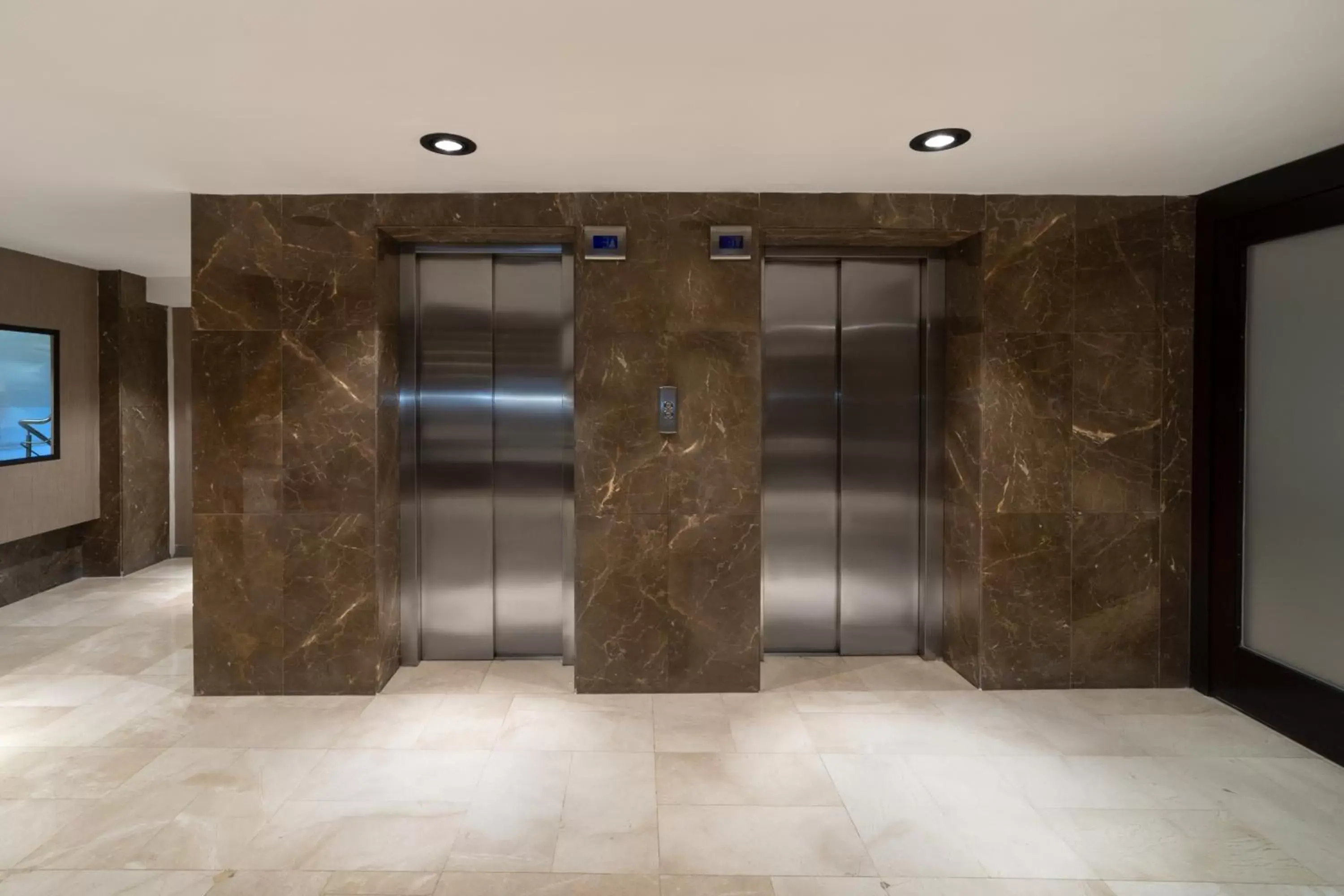 elevator in Orka Royal Hotel & Spa