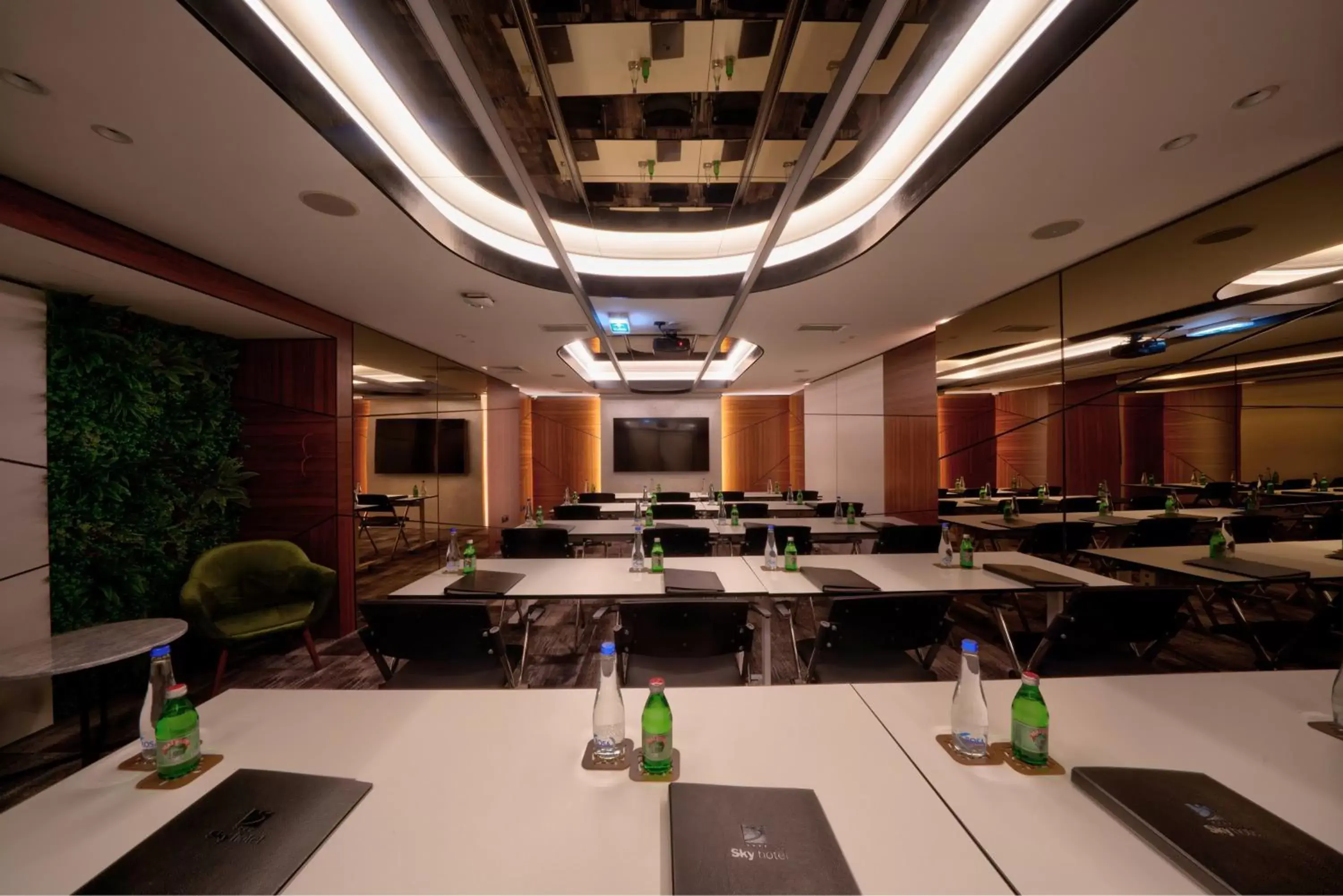 Meeting/conference room in Sky Hotel