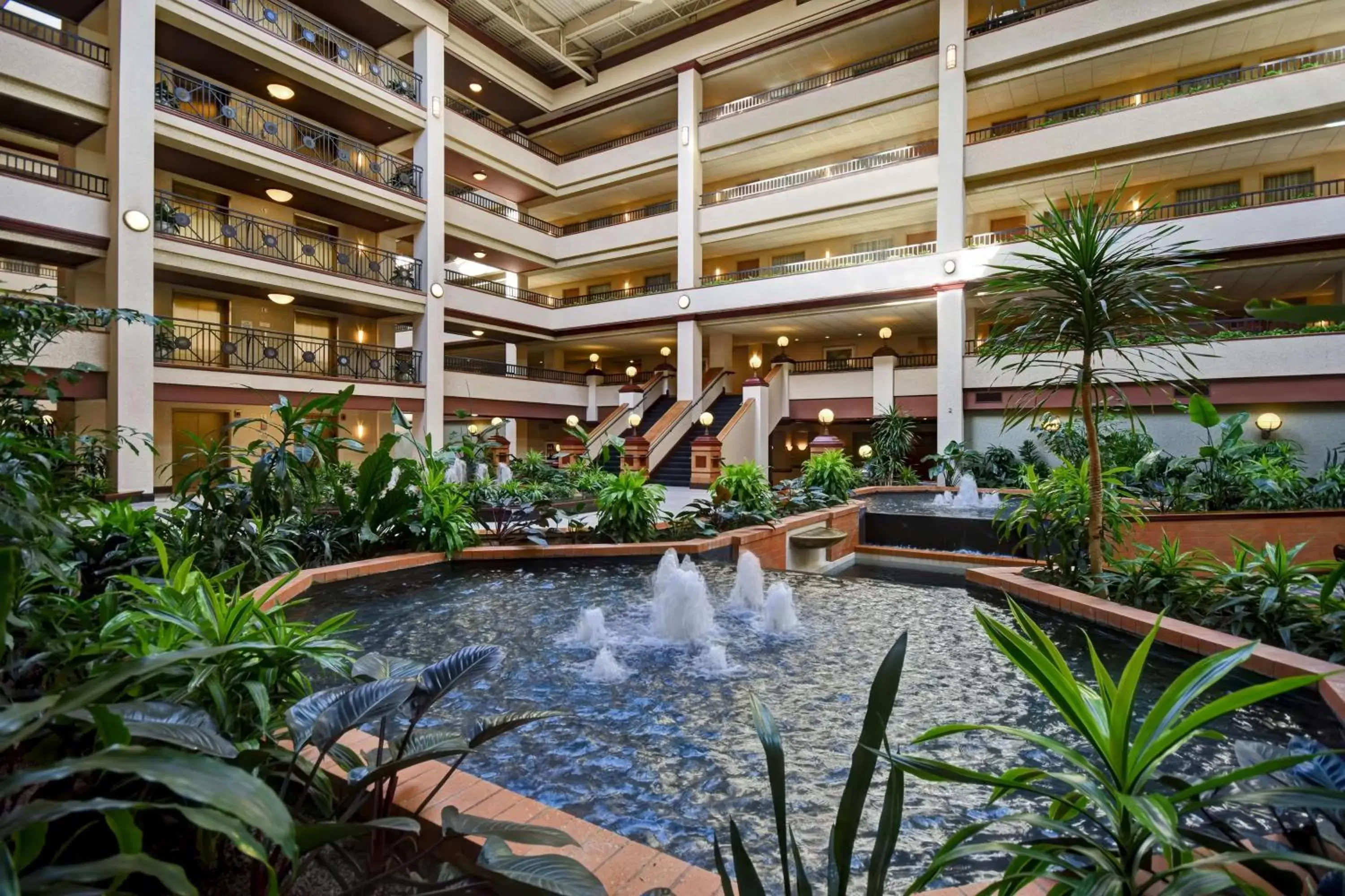 Lobby or reception, Swimming Pool in Embassy Suites Lexington