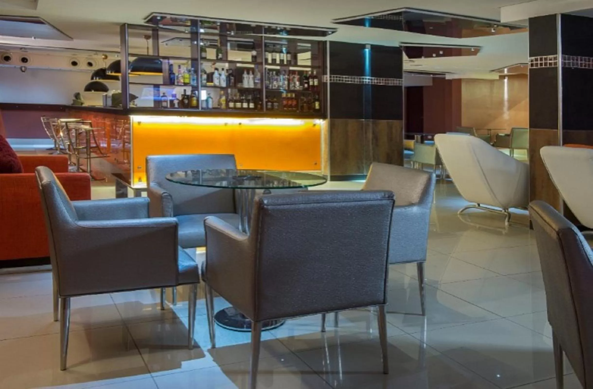 Lounge or bar in Park Inn by Radisson Abeokuta