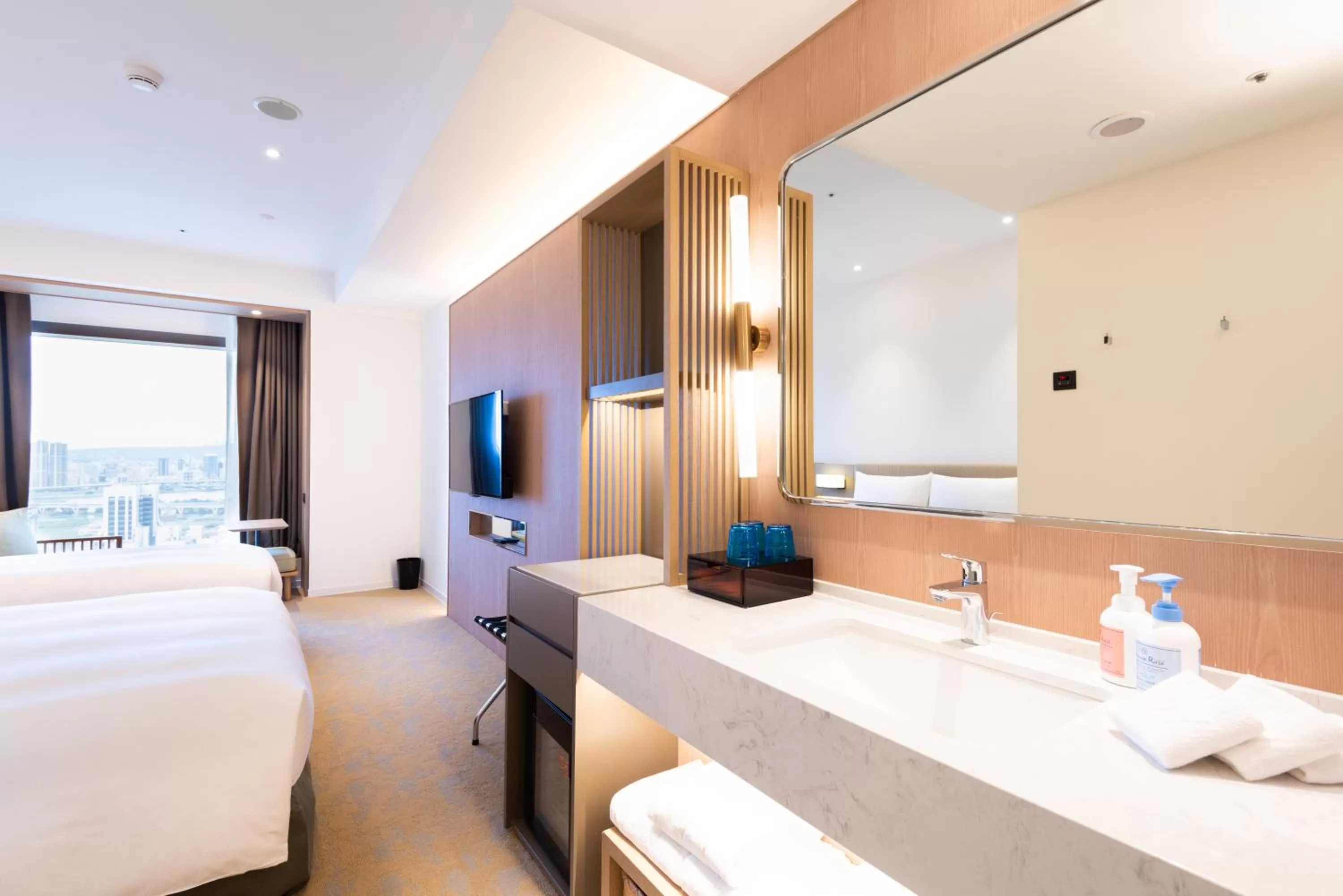 bunk bed, Bed in Caesar Metro Taipei