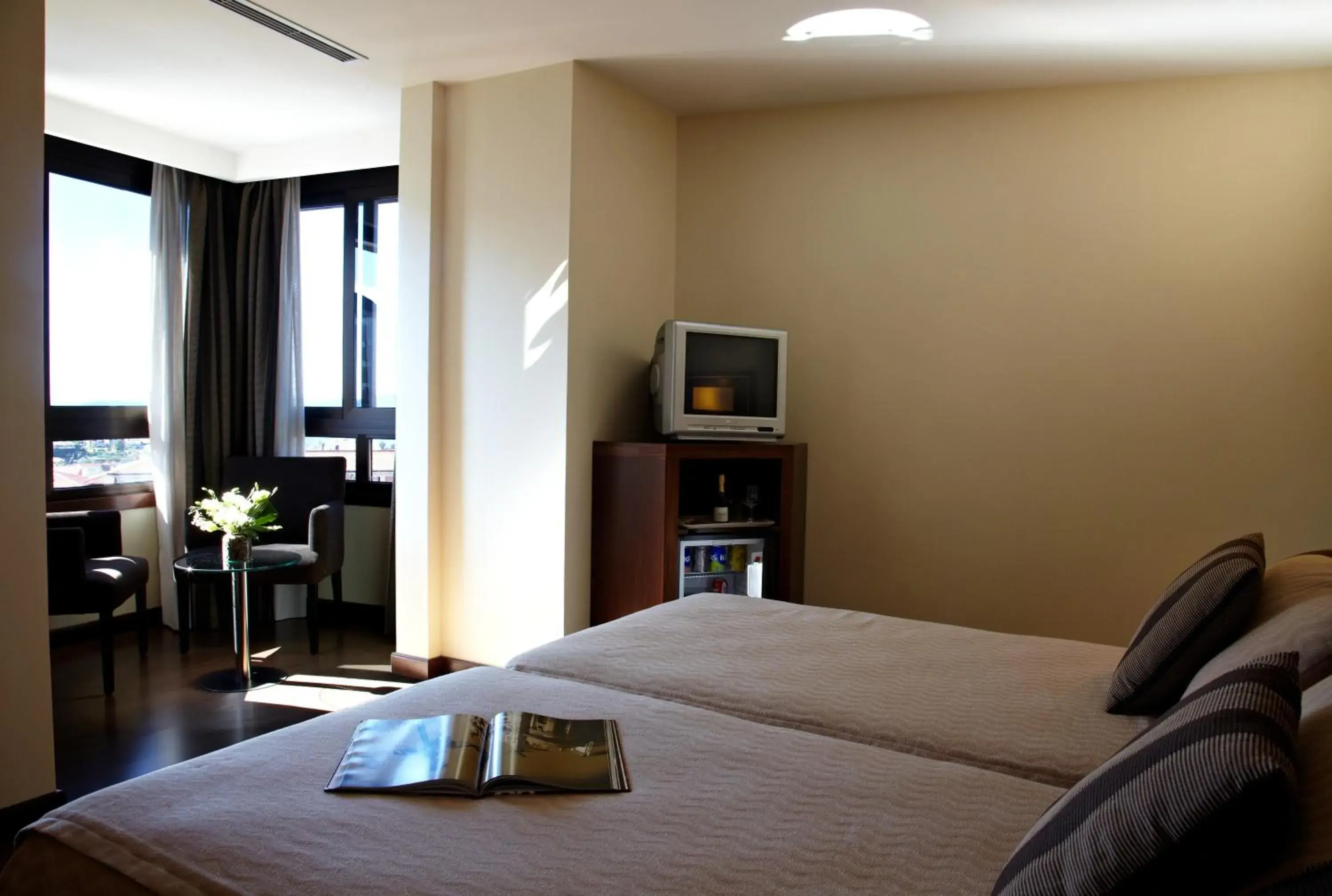 Bedroom, Bed in Hotel Coia de Vigo