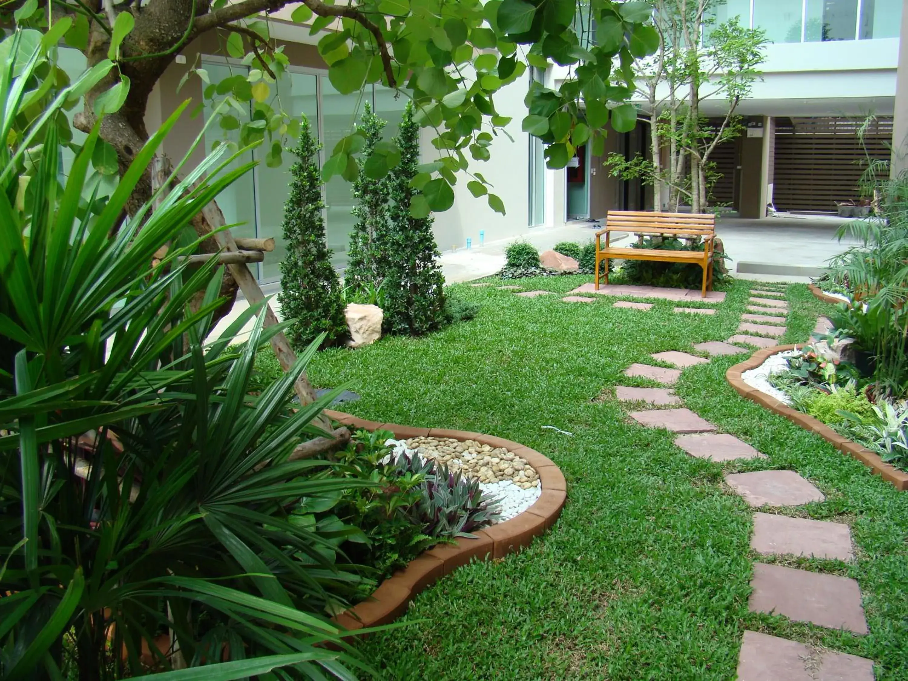 Garden in Bangkok Living